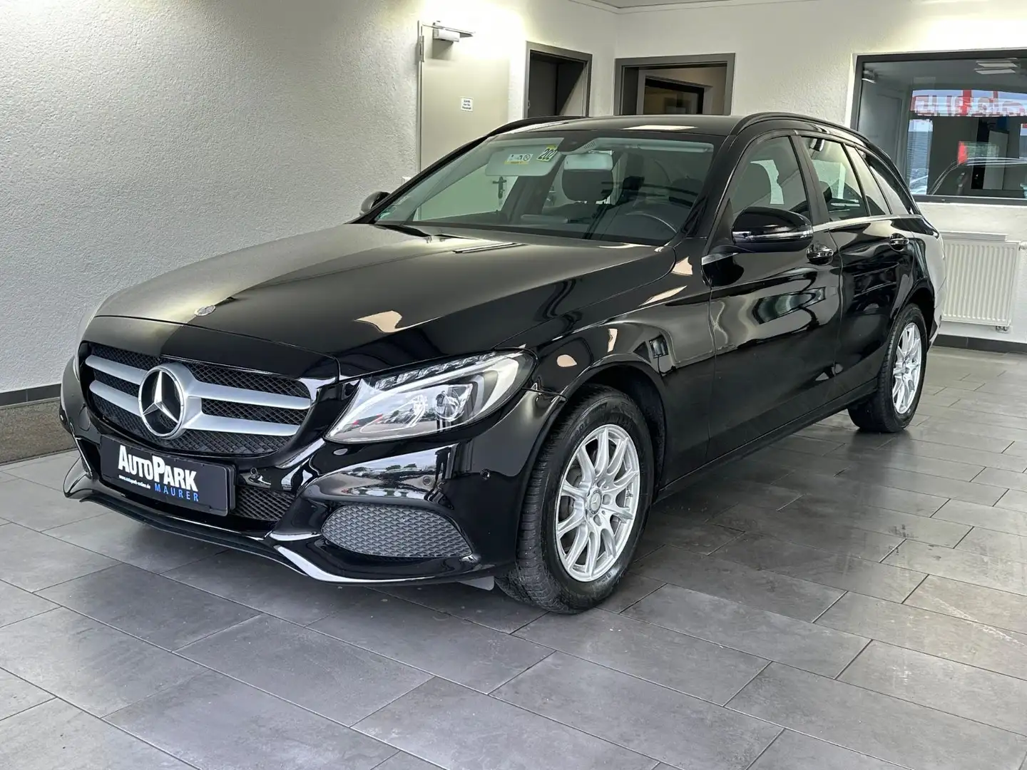Mercedes-Benz C 180 T CGI Standheizung*Klappe*LED* Schwarz - 2