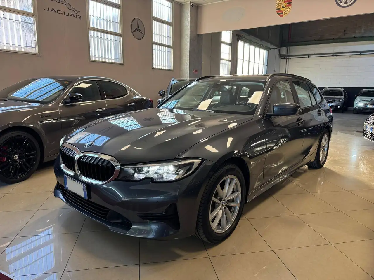 BMW 330