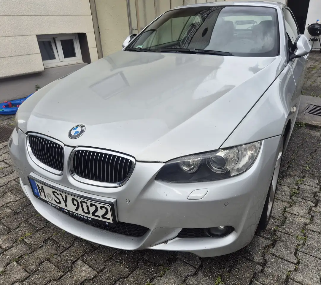 BMW 330
