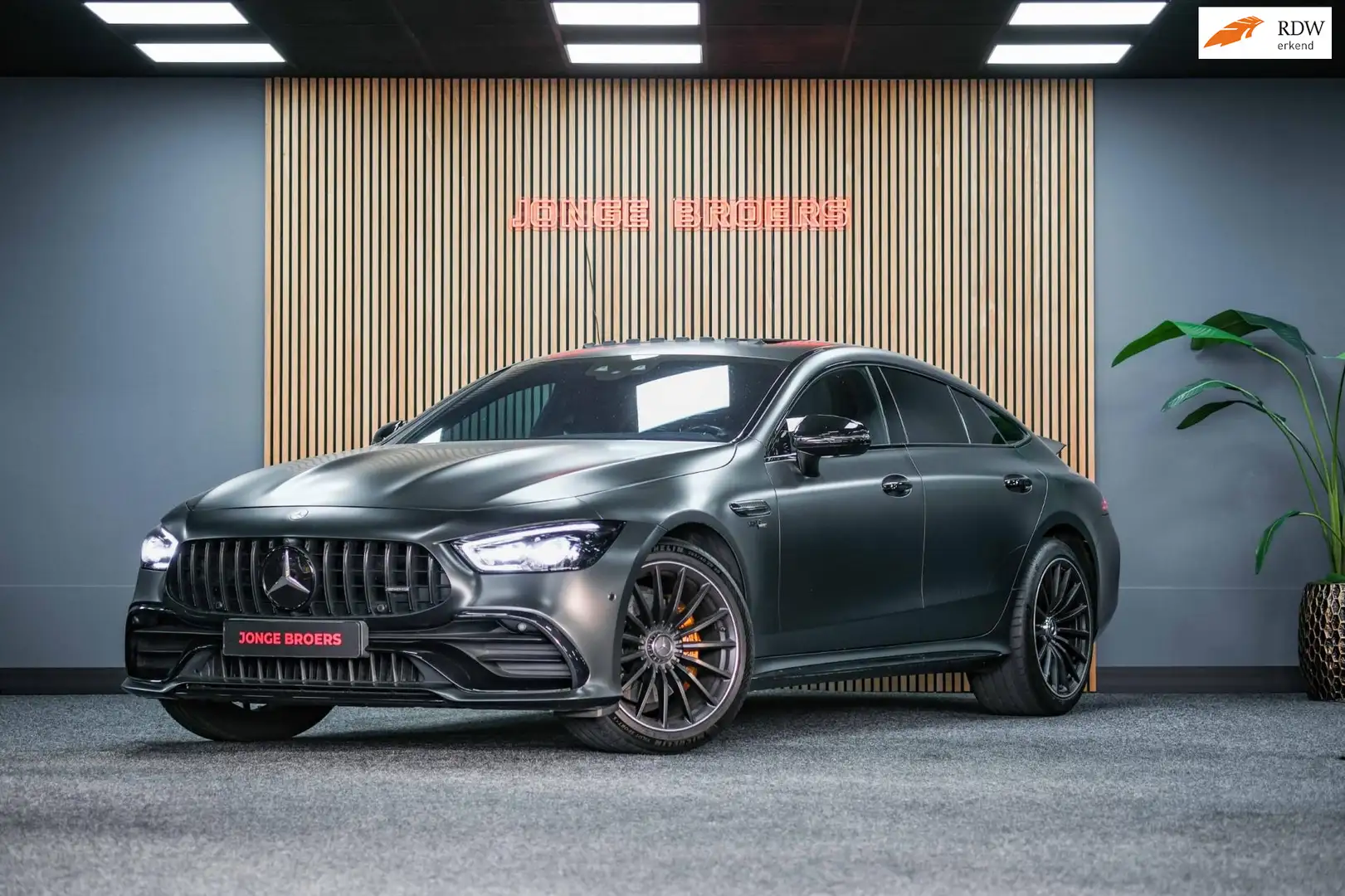 Mercedes-Benz AMG GT 4-Door Coupe AMG 43 4MATIC+ Premium Plus Schwarz - 1