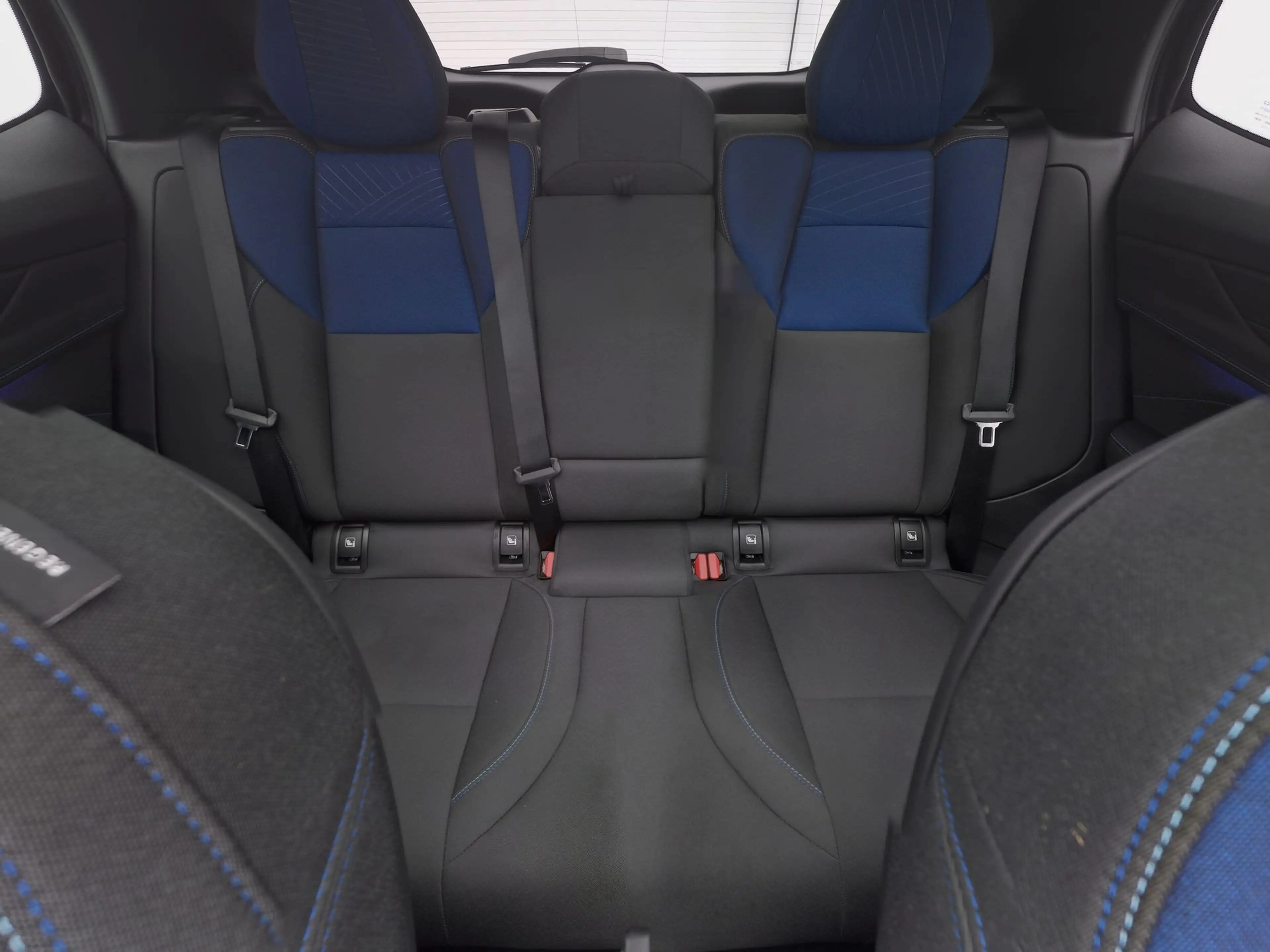 Lynk & Co 01 1.5 Plug-in Hybrid | 360° | BLACK | ZWARTE HEMEL | — photo 4