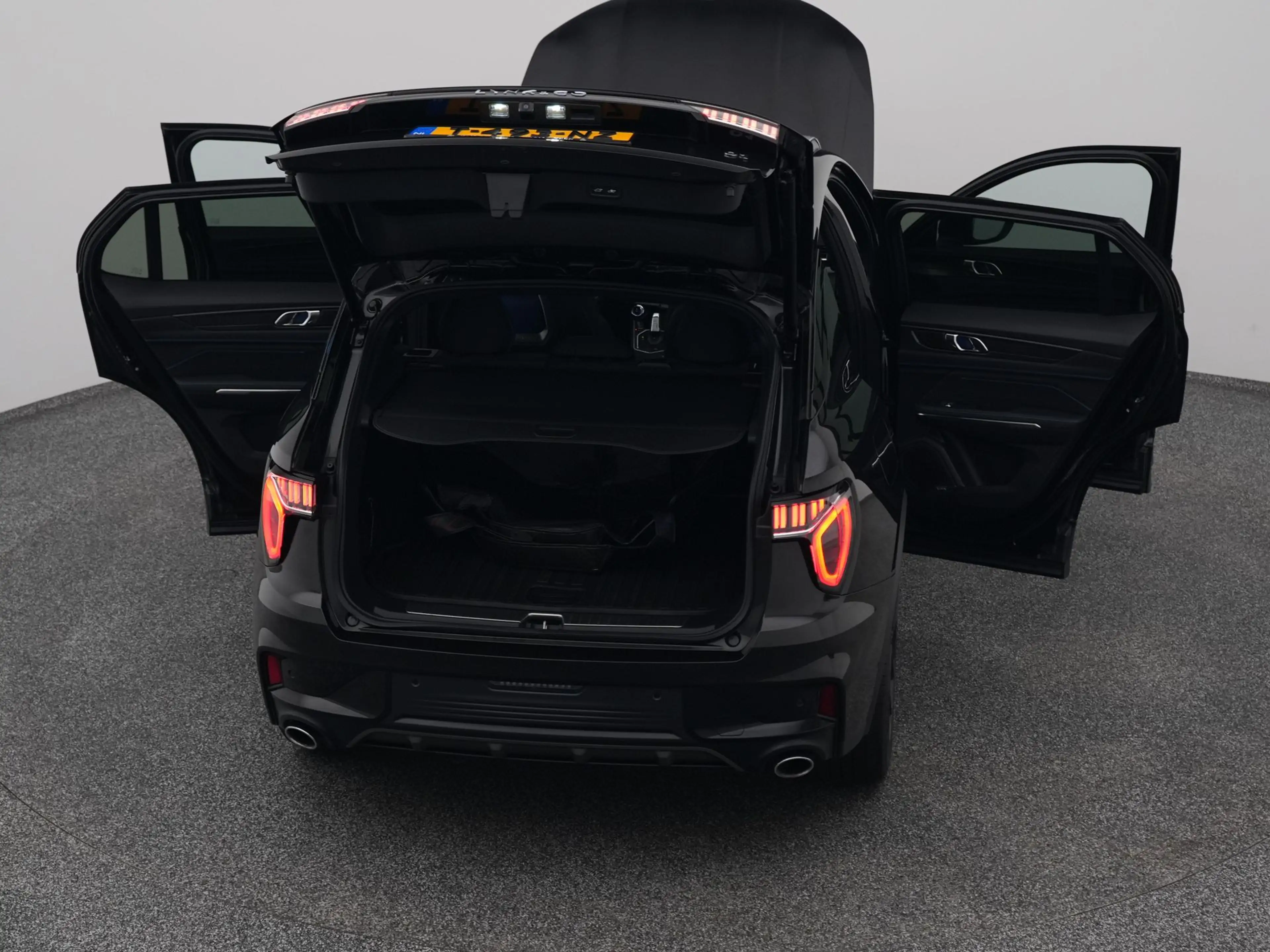 Lynk & Co 01 1.5 Plug-in Hybrid | 360° | BLACK | ZWARTE HEMEL | — photo 29