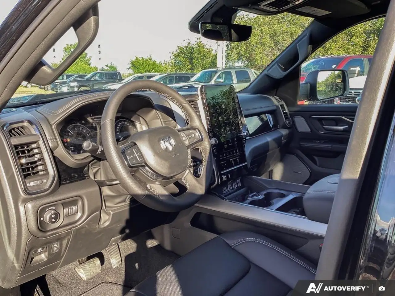 RAM 1500 снимка RAM 1500