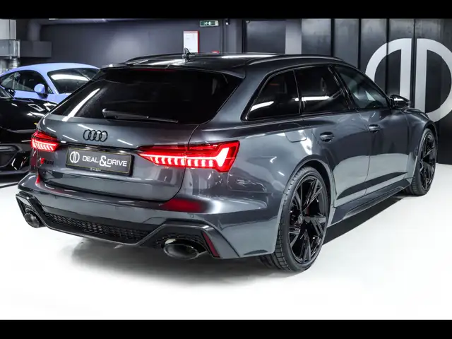Audi RS6 view 7
