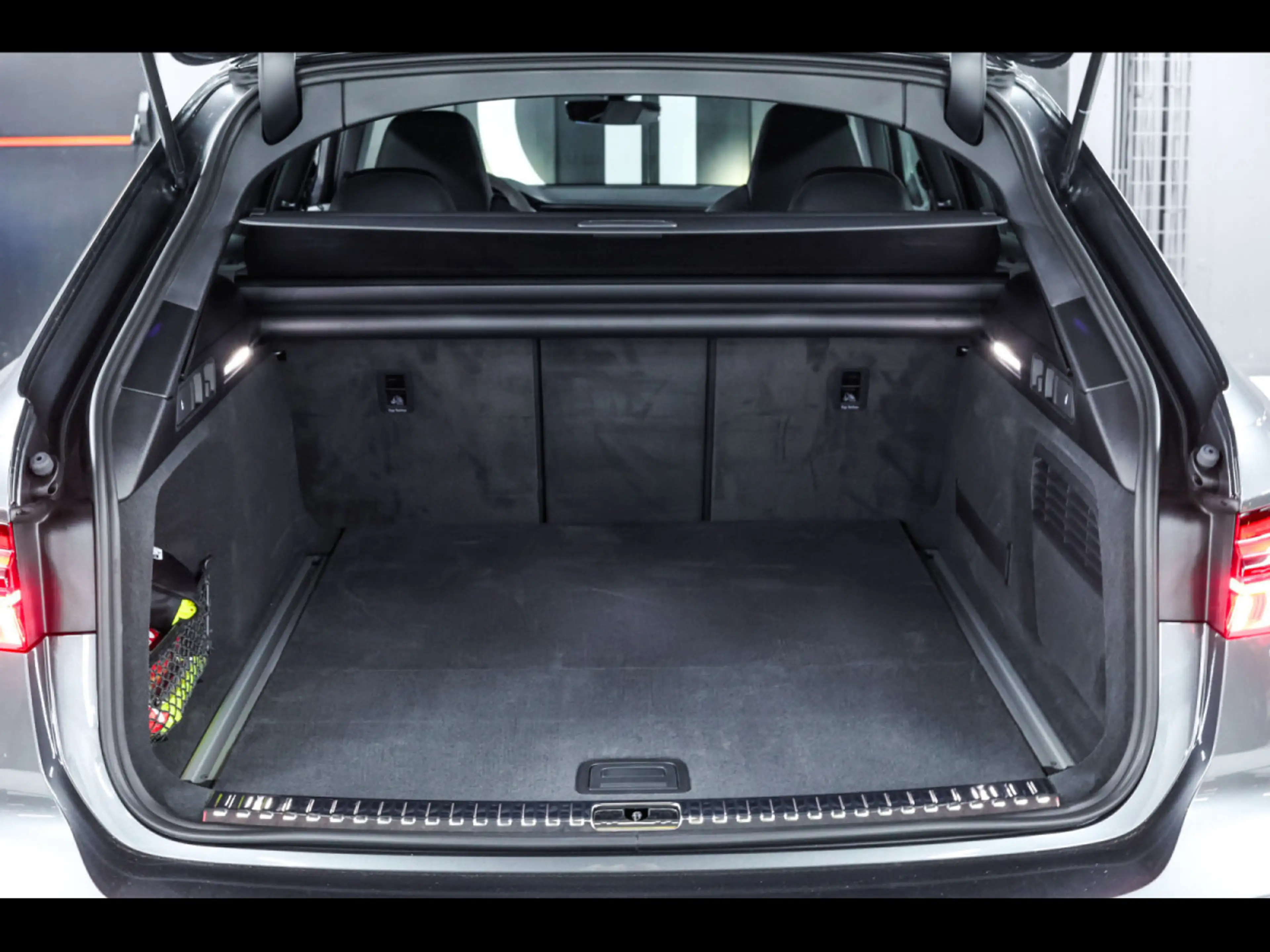 Audi RS6 AVANT PERFORMANCE°DYNAMIC+305kmh°FULL°CARBON — photo 15