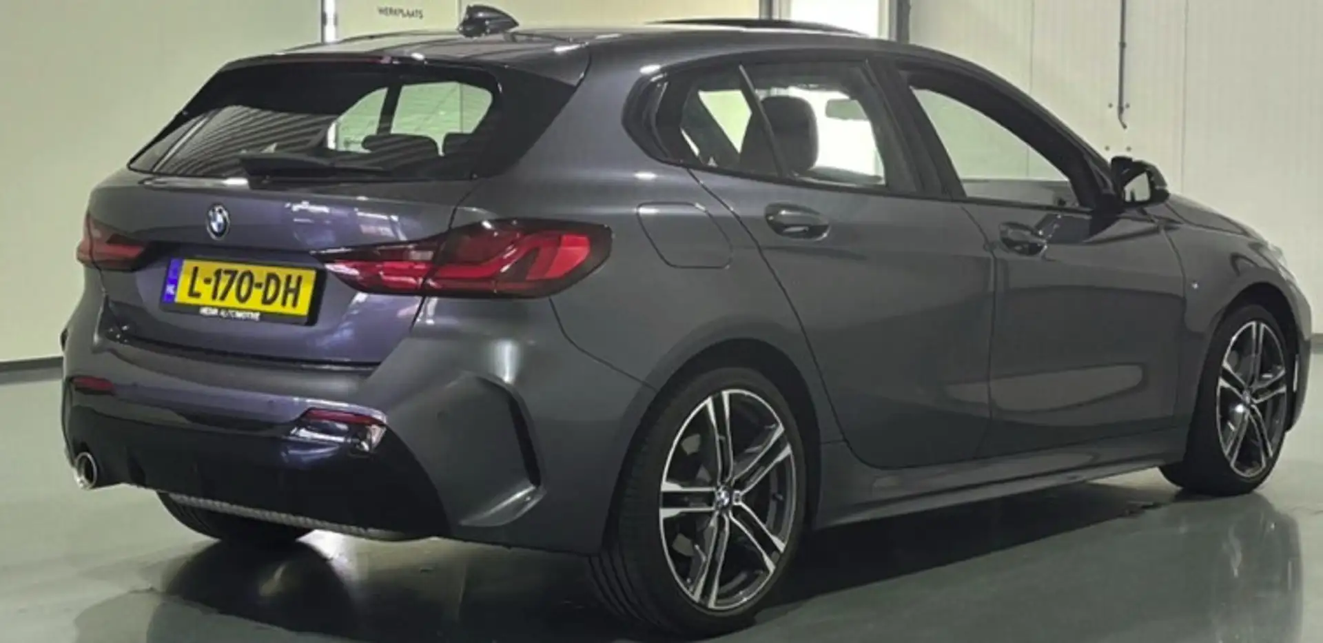 BMW 118 1-serie 118i HIGH EXECUTIVE M SPORT PANORAMADAK VI Grigio - 2