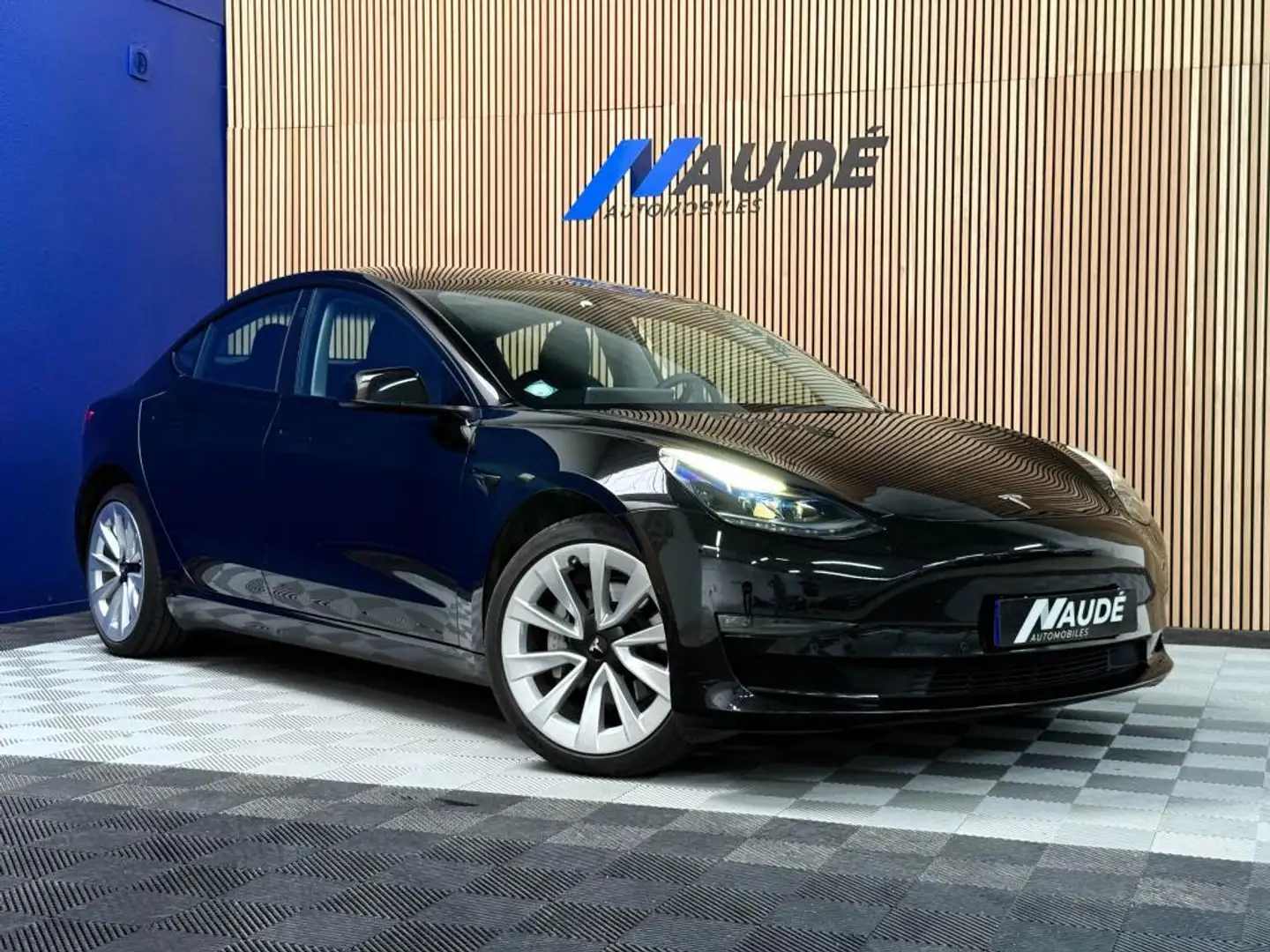 Tesla Model 3 Dual Motor AWD MY22 Long-Range Noir - 1