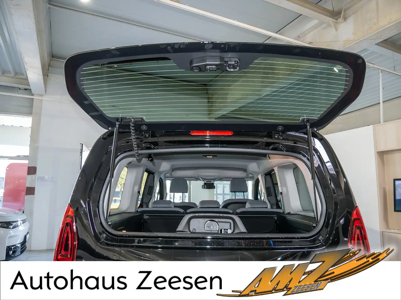 Citroen Berlingo XL BlueHDi 130 Max XTR KAMERA PDC 17