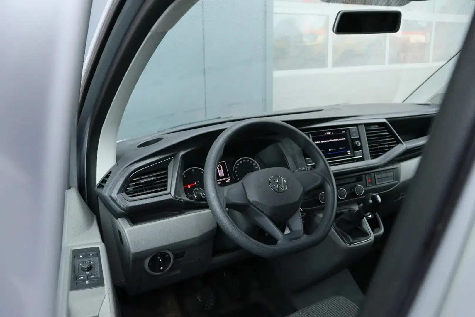 Volkswagen Transporter 2.0 TDI L1H1 l AIRCO l CARPLAY l 19.000 KM l NIEUW Grijs - 2