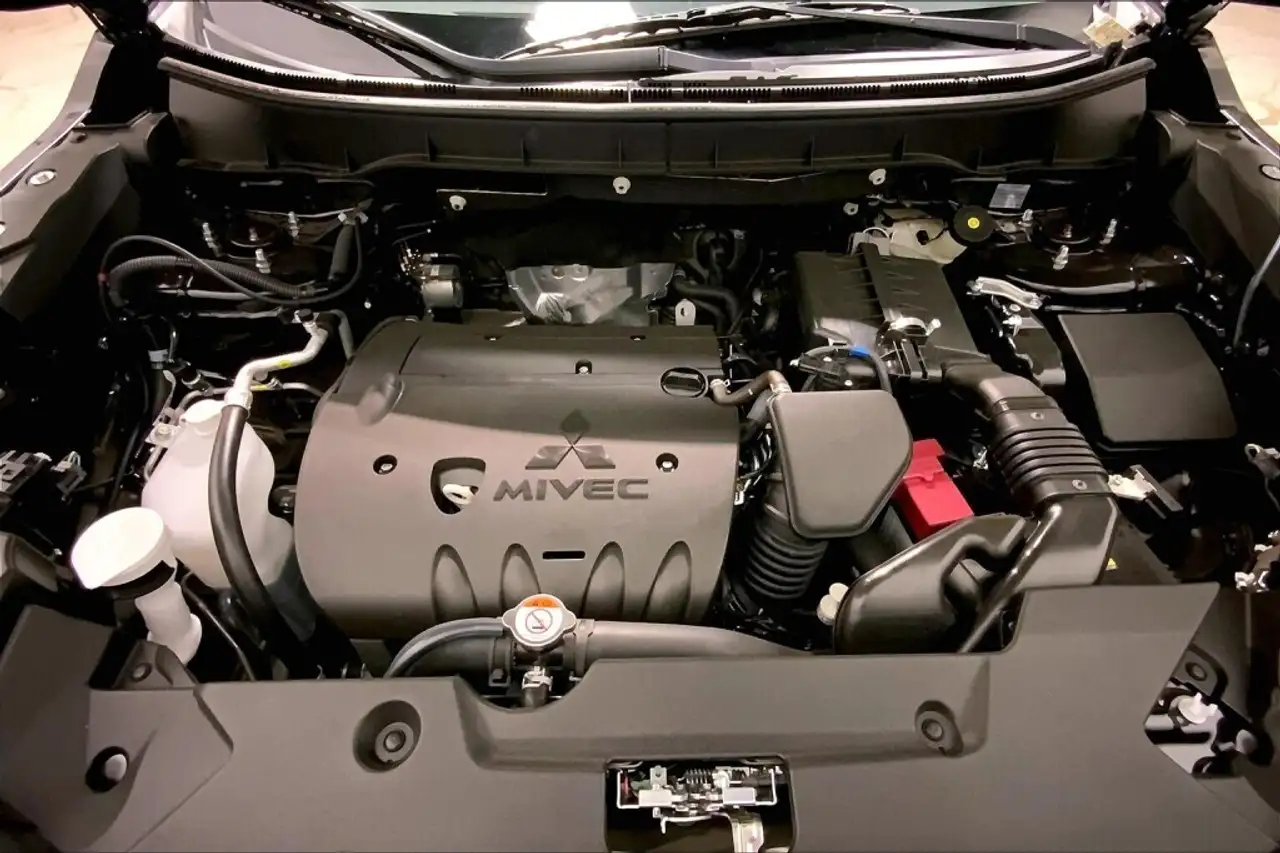 Mitsubishi RVR снимка Mitsubishi RVR