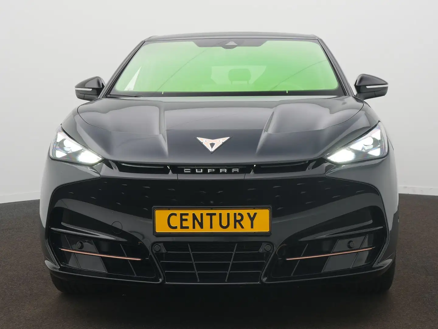 CUPRA Tavascan VZ Adrenaline 82 kWh 340pk Panoramadak - Camera - Gris - 2