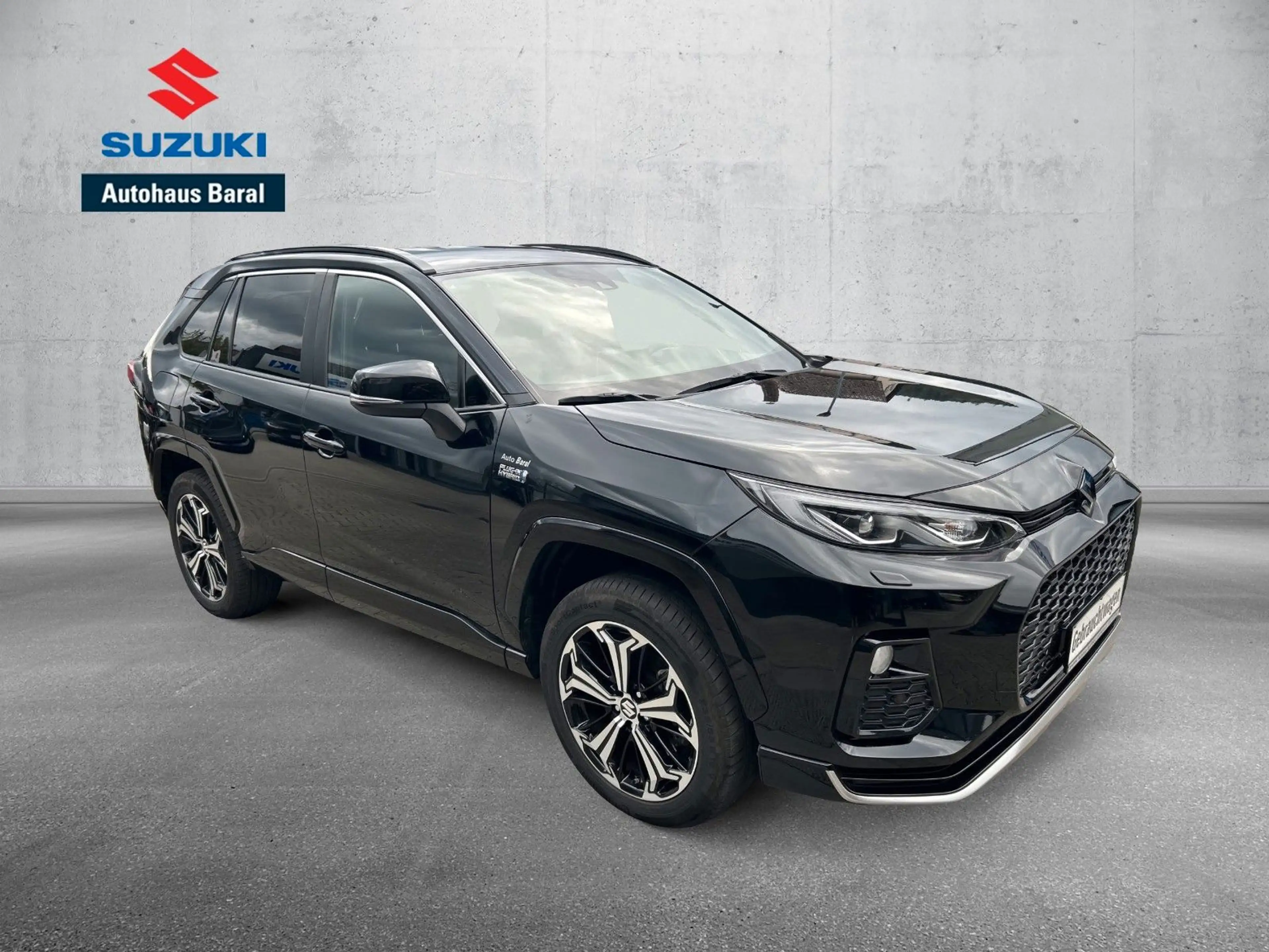 Suzuki Across 2.5 Plug-In Hybrid Comfort+ E-Four — photo 8