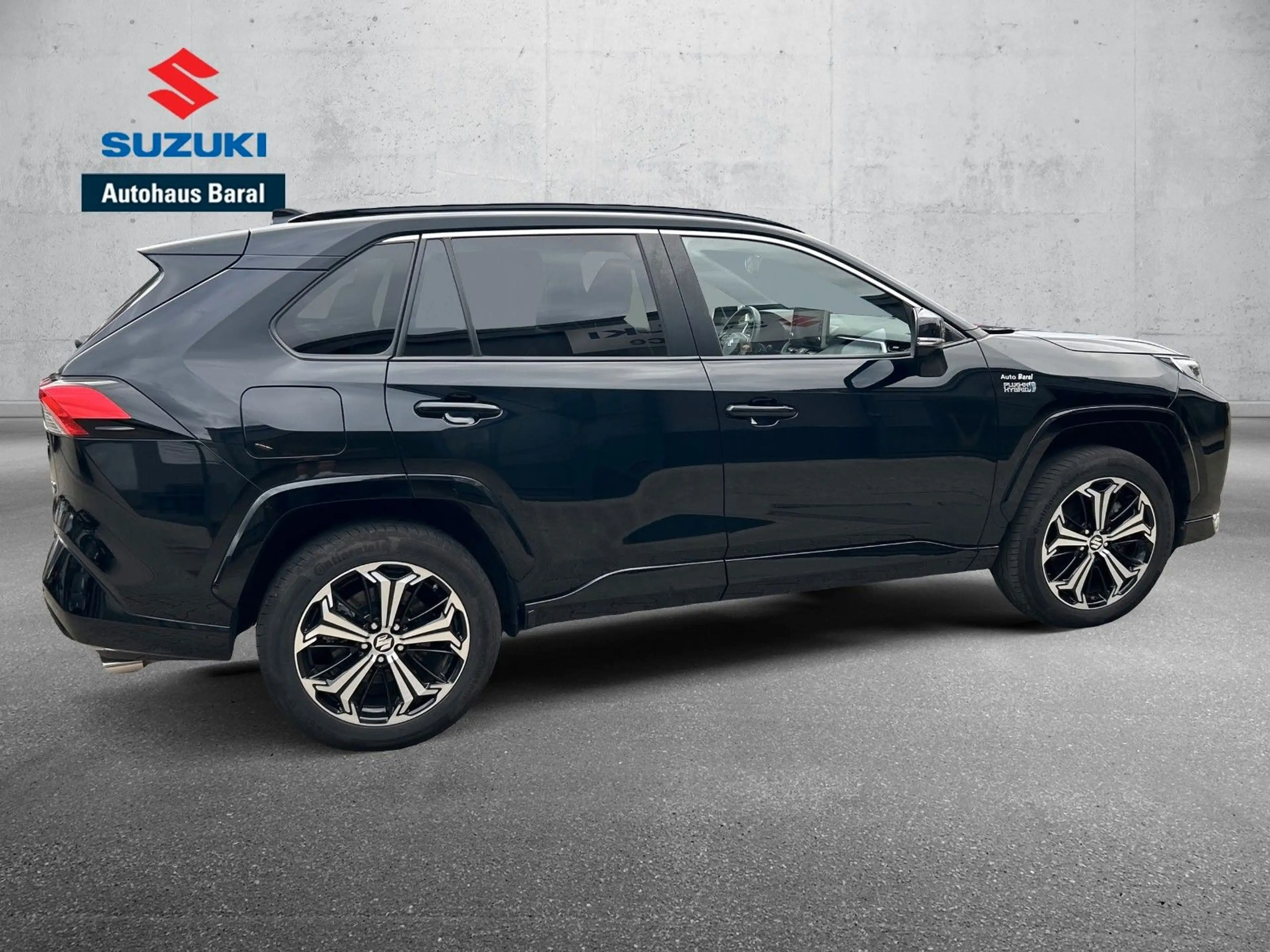 Suzuki Across 2.5 Plug-In Hybrid Comfort+ E-Four — photo 7