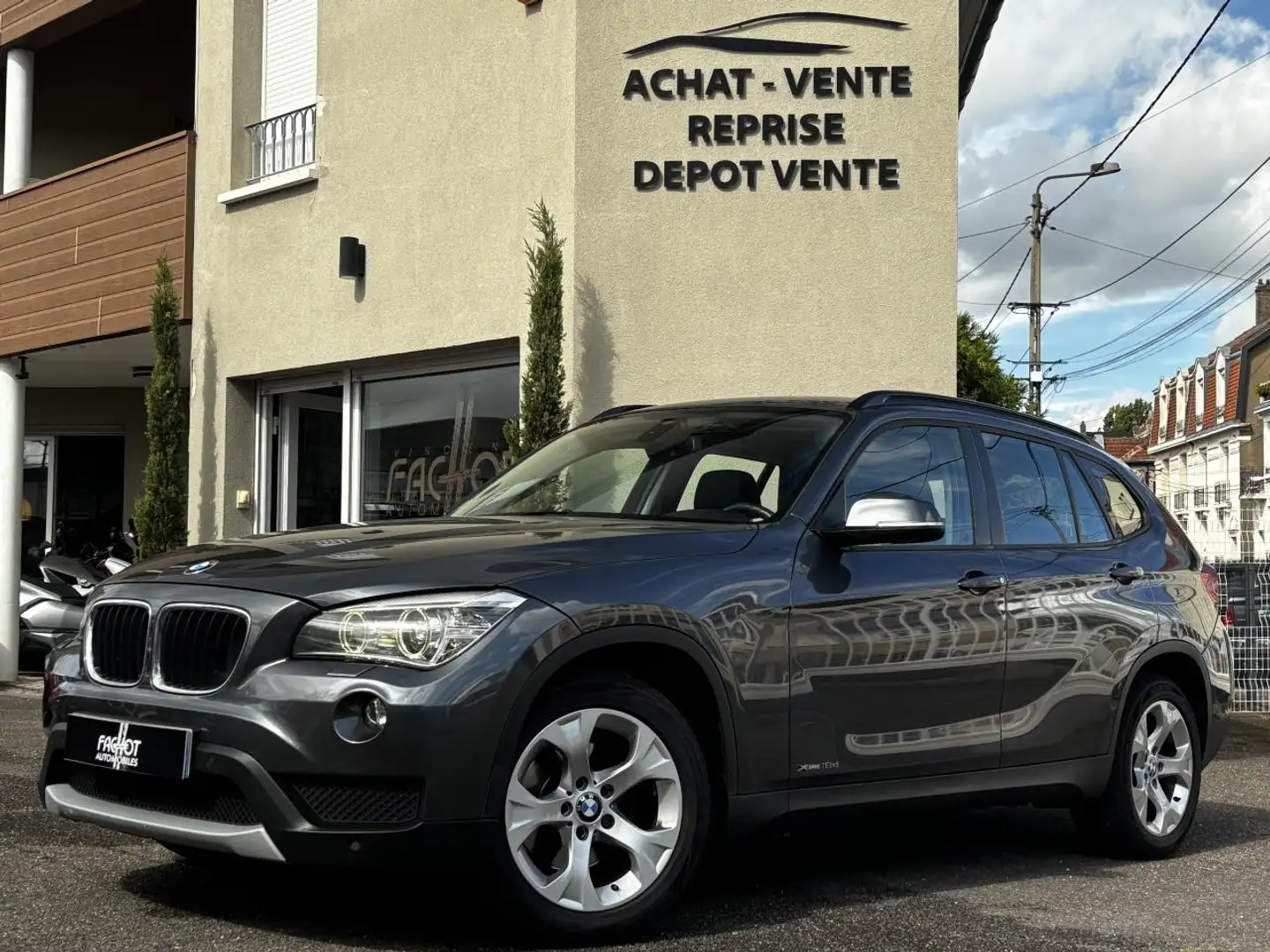 BMW X1 xDrive 18d - BVA E84 xLine PHASE 2 Gris - 1