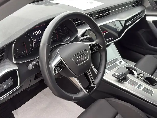 Audi A6 view 13