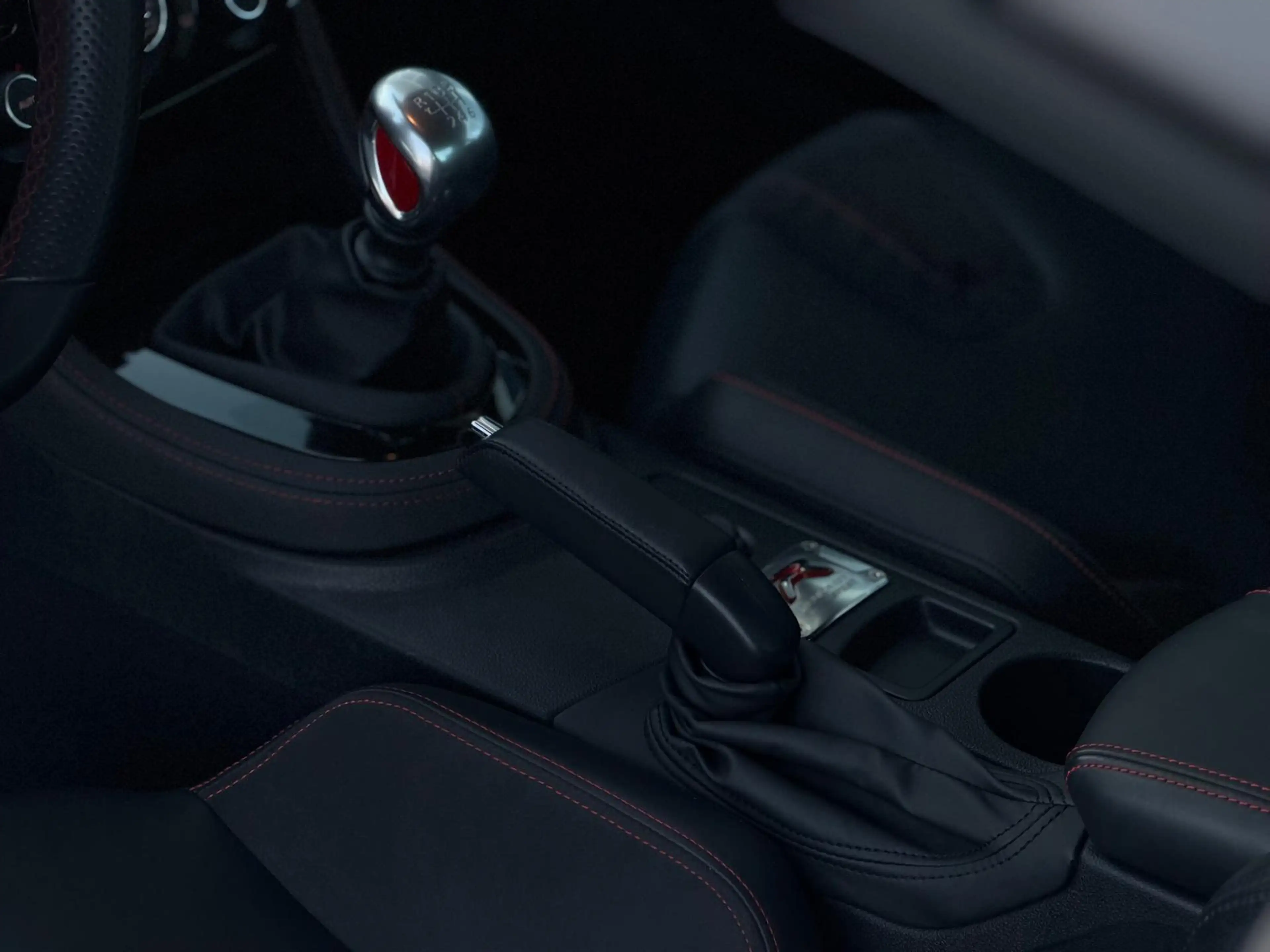 Peugeot RCZ R*Sport*JBL*PDC*AC*Leder*Xenon*BT — photo 15