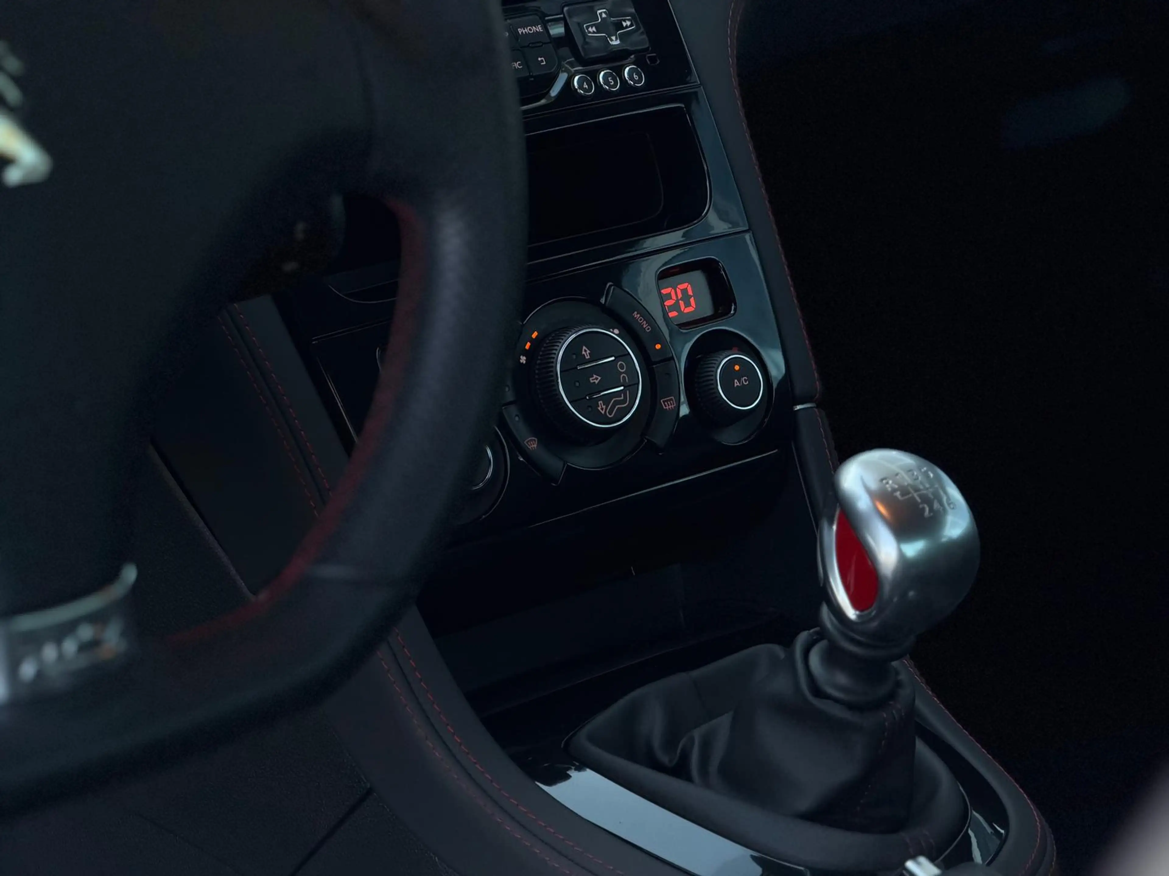 Peugeot RCZ R*Sport*JBL*PDC*AC*Leder*Xenon*BT — photo 13