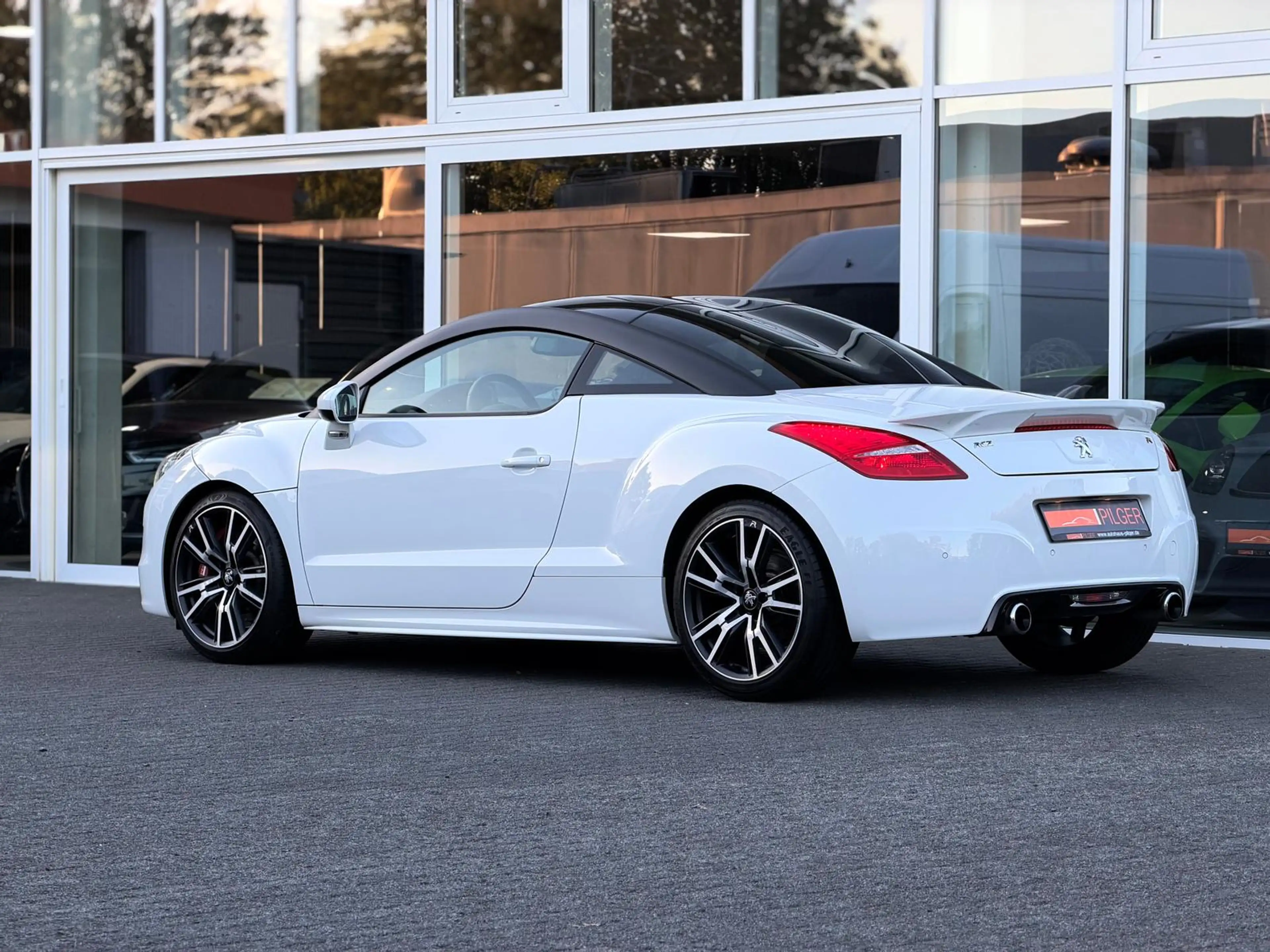 Peugeot RCZ R*Sport*JBL*PDC*AC*Leder*Xenon*BT — photo 6