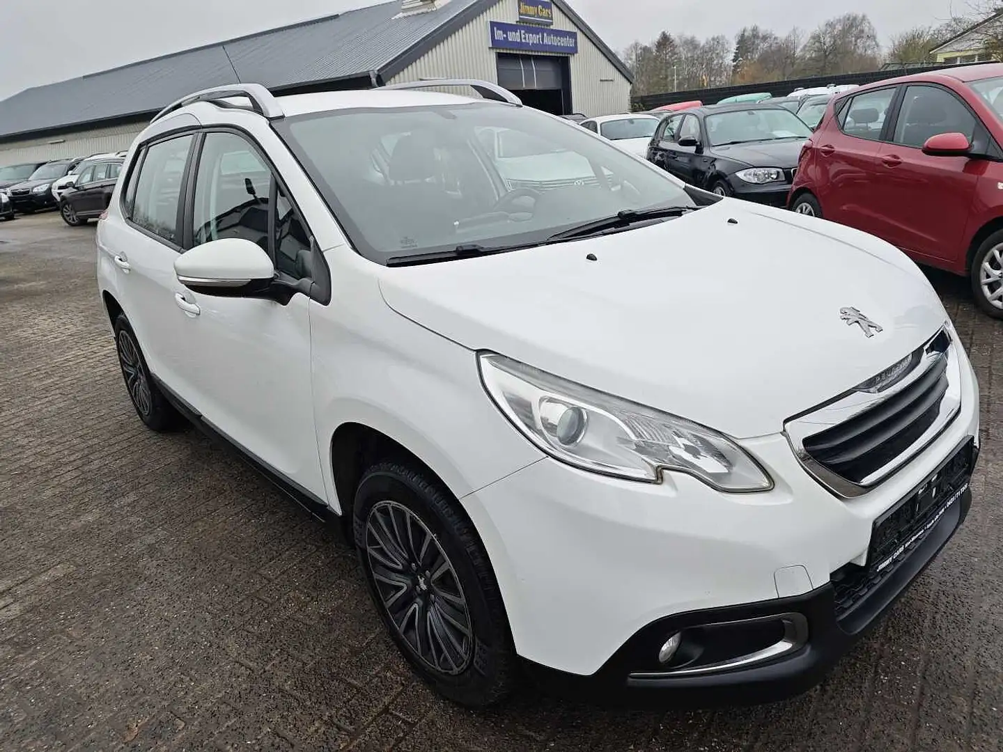 Peugeot 2008 82 VTI Acess Weiß - 2