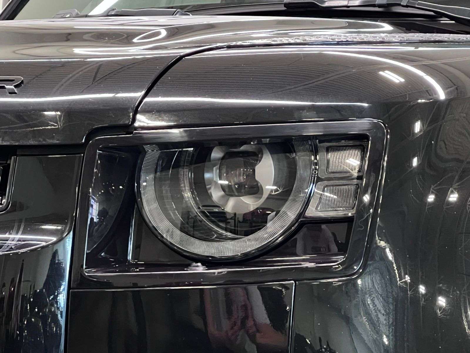 2023 Land Rover Defender X-DYNAMIC SE 130 | OUTBOUND thumb 13