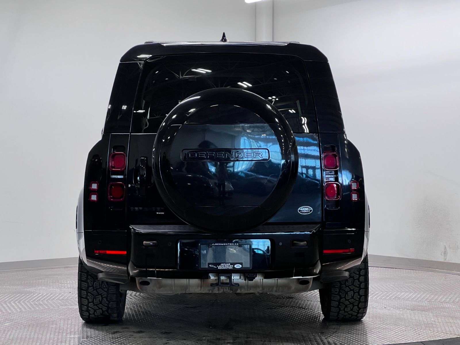 2023 Land Rover Defender X-DYNAMIC SE 130 | OUTBOUND thumb 6