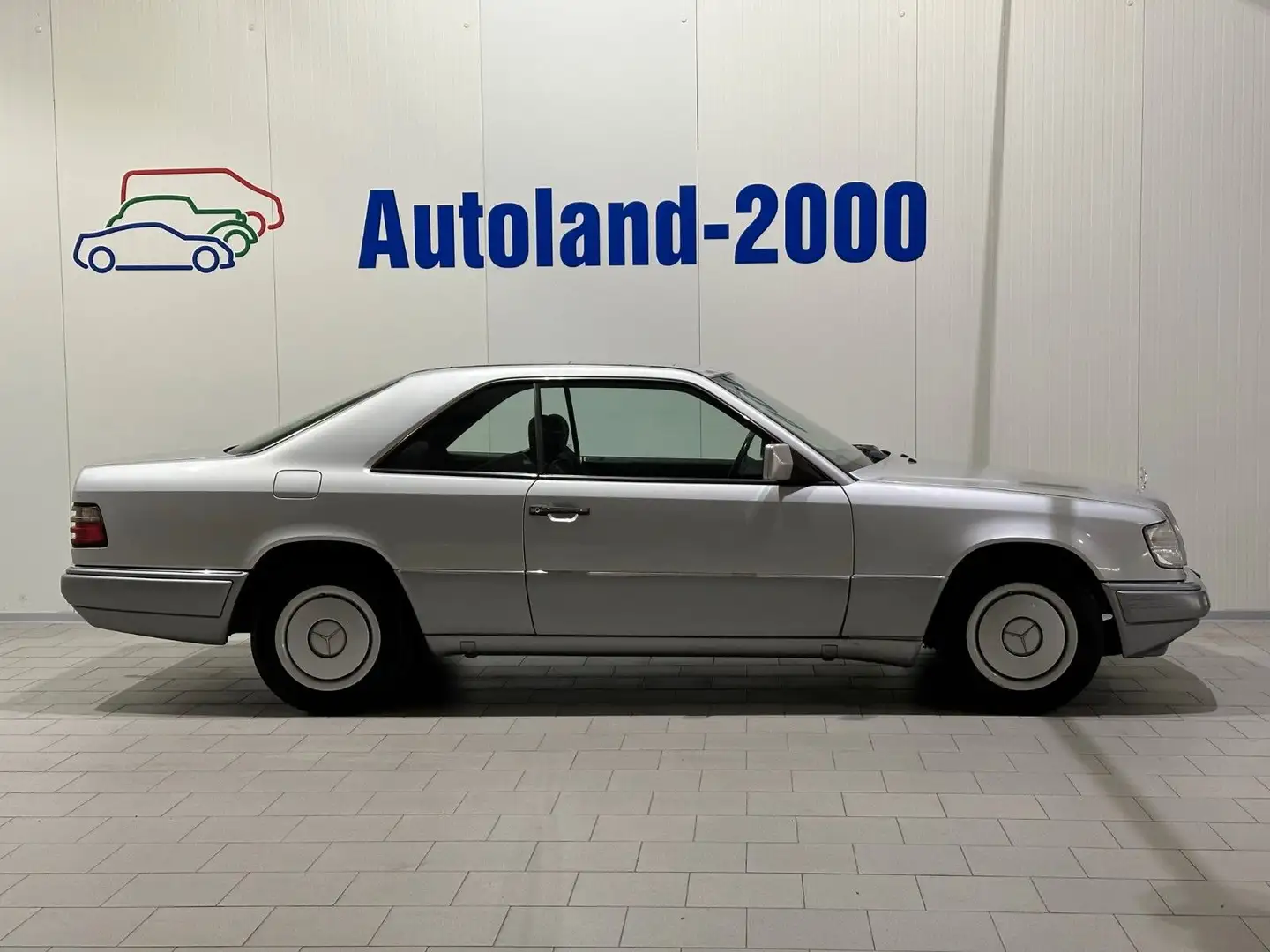 Mercedes-Benz E 200 -200 E W 124 Coupé - umfangreiche Historie Plateado - 2
