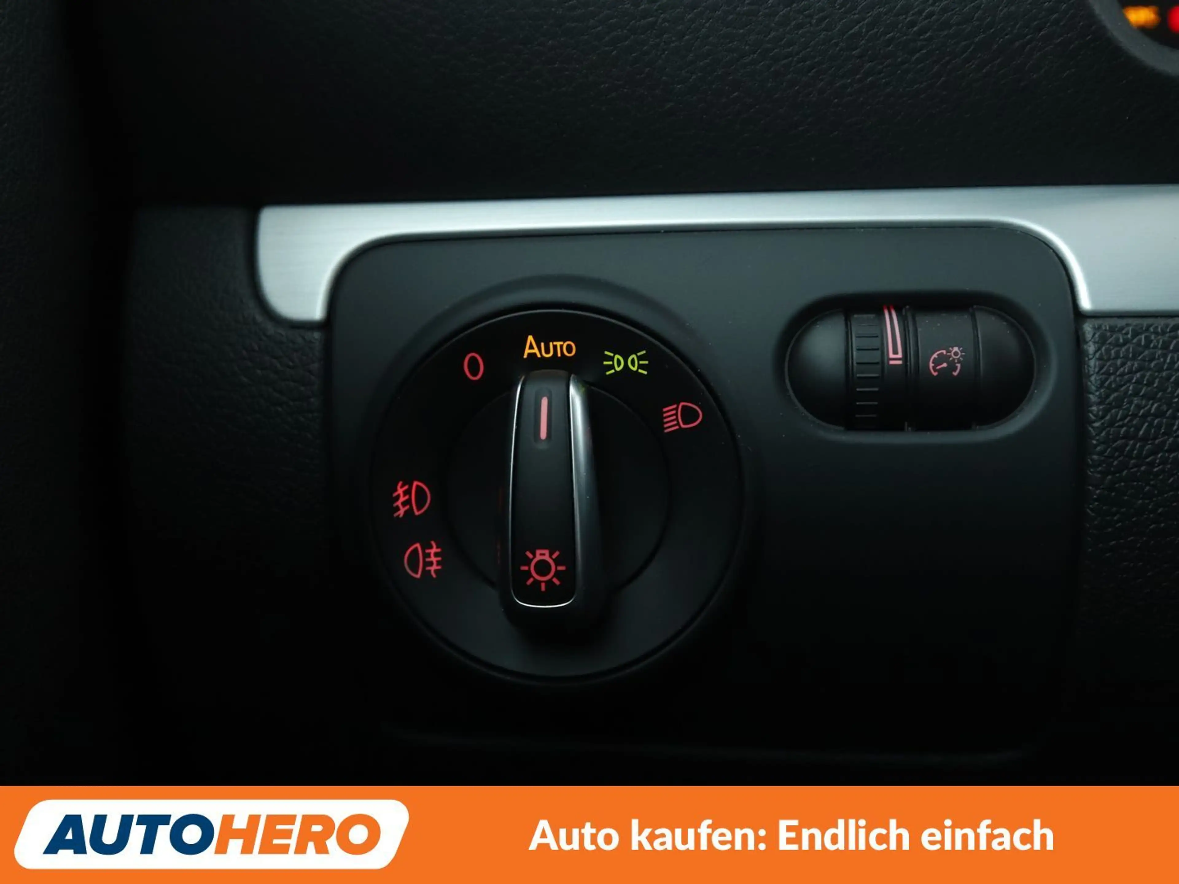 Volkswagen Eos 1.4 TSI Cup *NAV*XENON*TEMP*PDC*SHZ*ALU*KLIMA* — photo 23