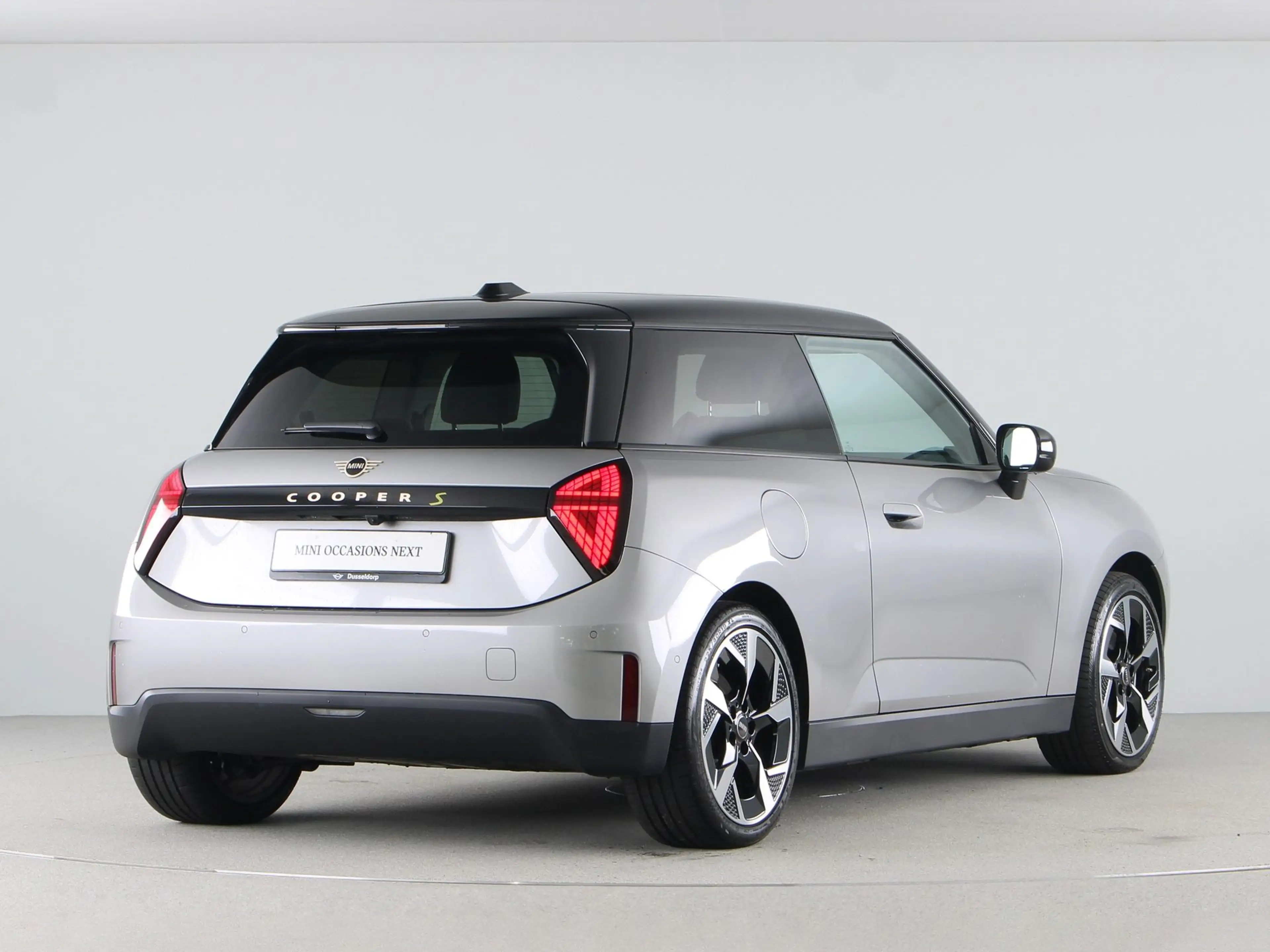 MINI Cooper SE Classic Pakket M — photo 9