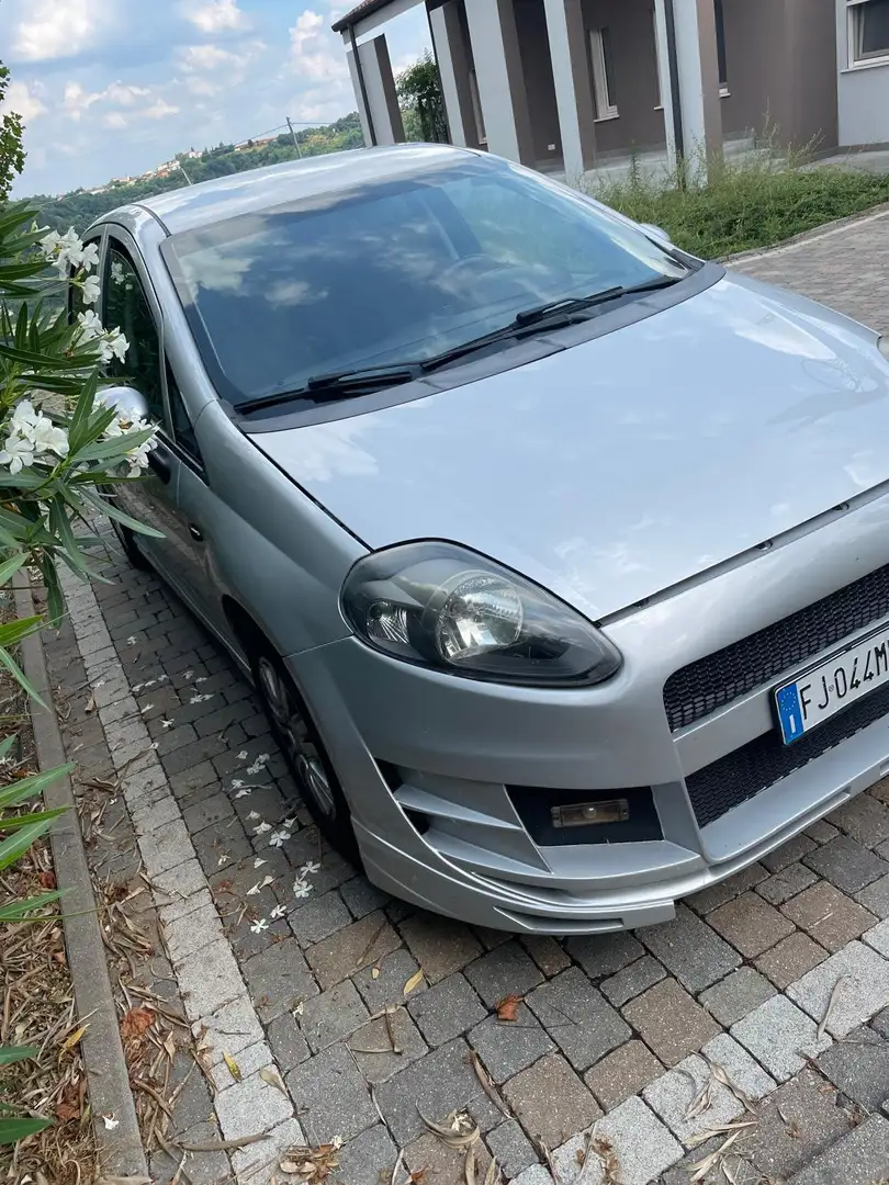 Fiat Grande Punto Grigio - 1