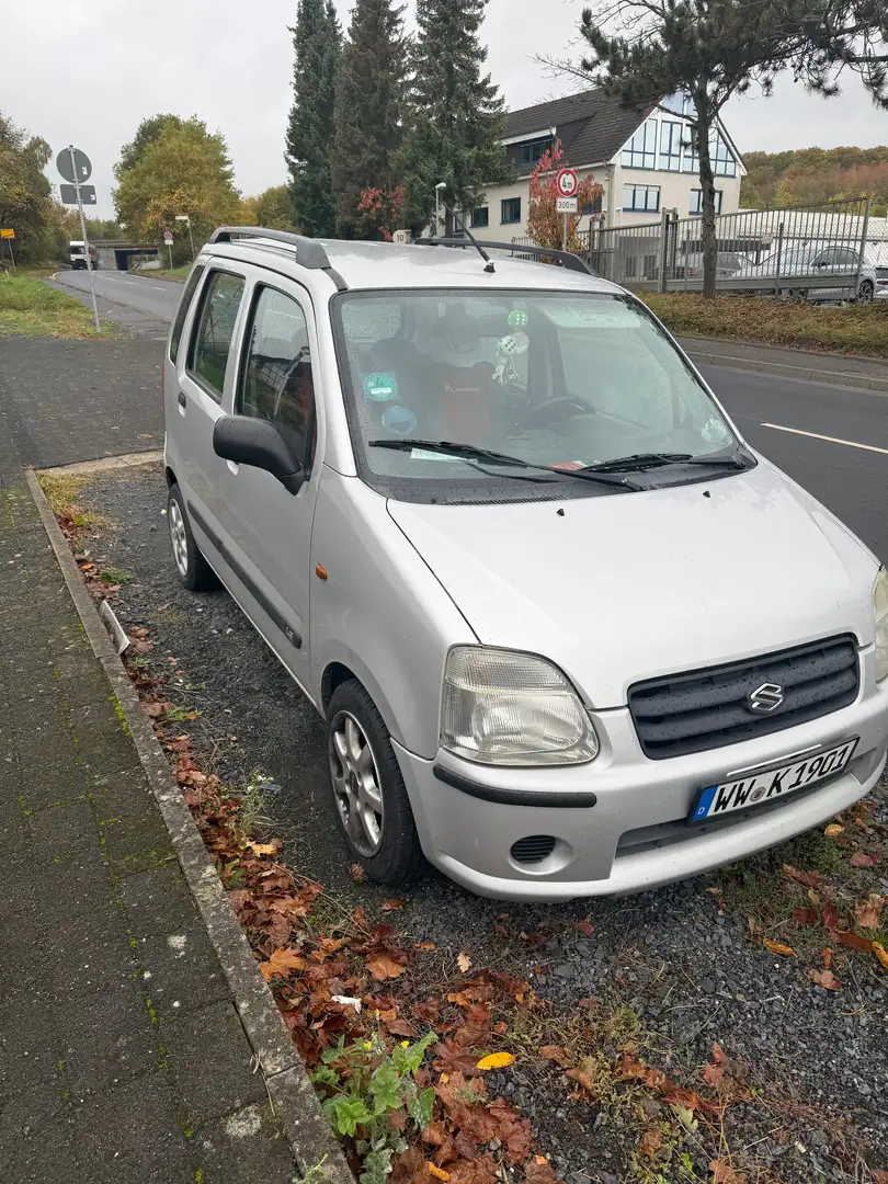 Suzuki Wagon R+ WAGON R+ 1.0GL Silver - 1