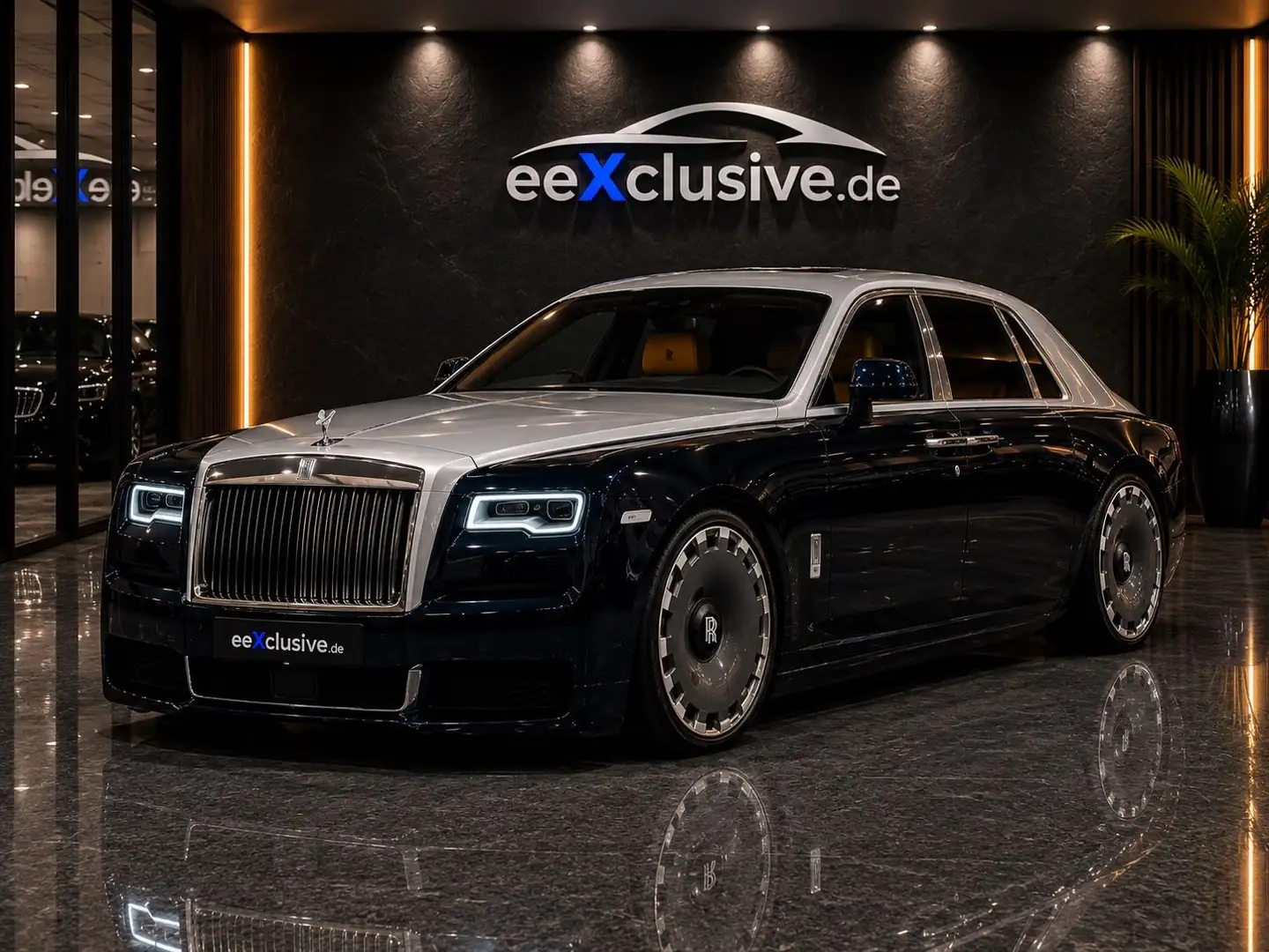 Rolls-Royce Ghost II Exclusiv 23-Zoll Starlighter LED HeadUp Blau - 1