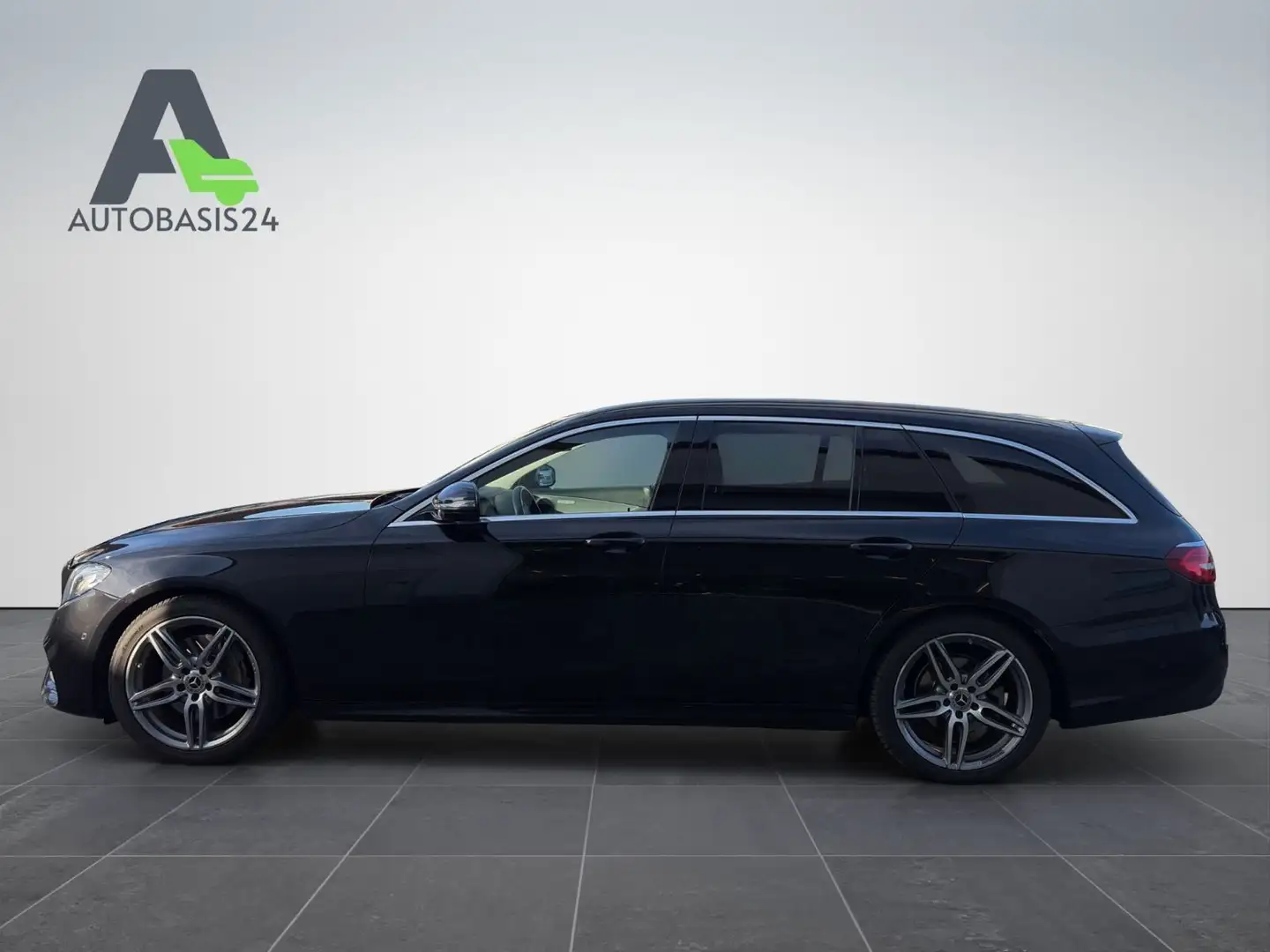 Mercedes-Benz E 220 d AMG Line *Ambiente*LED*AHK*KAMERA*NAVI Noir - 2