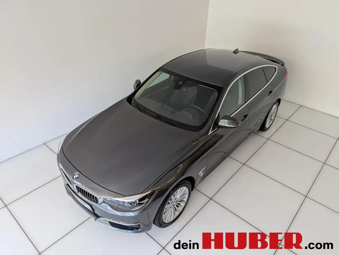 BMW 320 d xDrive Grau - 2