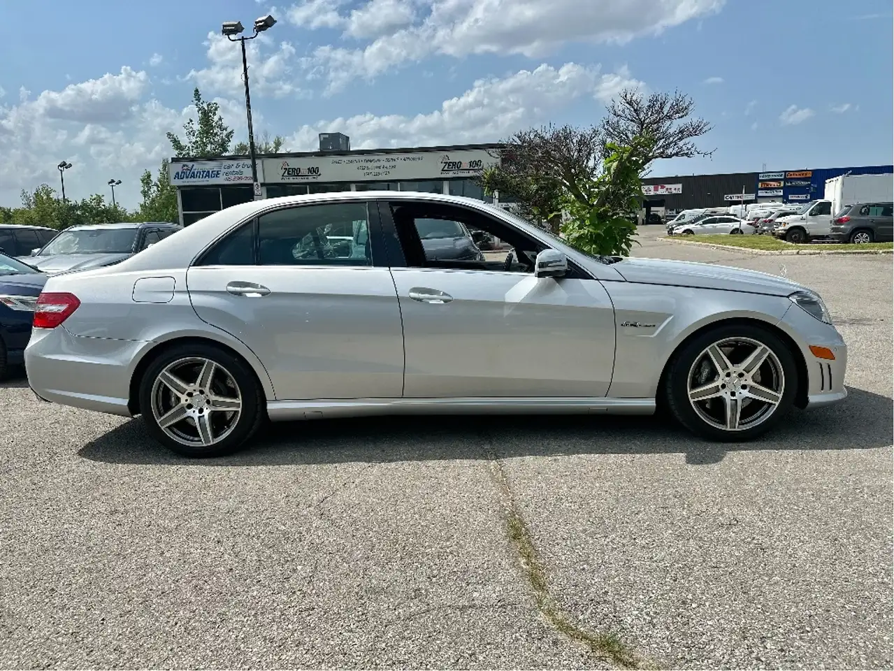 Mercedes-Benz E-Class photo Mercedes-Benz E-Class