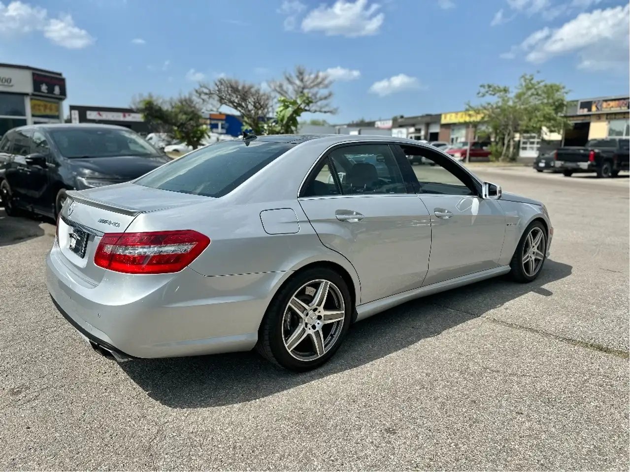 Mercedes-Benz E-Class photo Mercedes-Benz E-Class