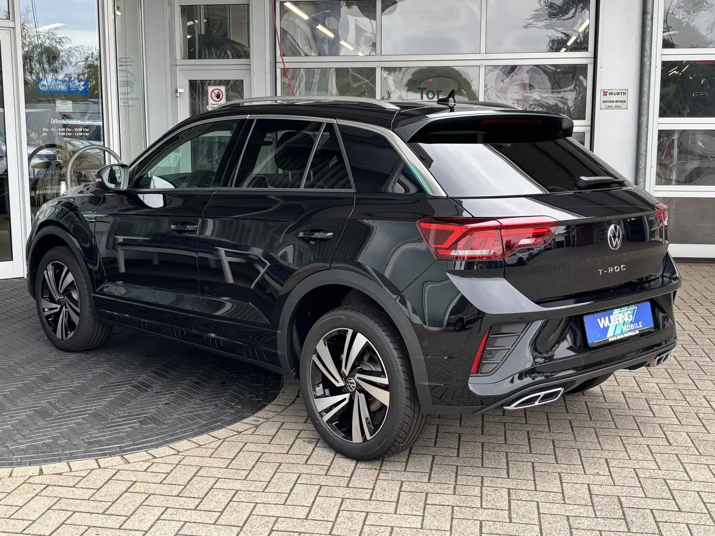 Volkswagen T-Roc 1.5 TSI DSG R-Line Easy-Open AHK Noir - 2