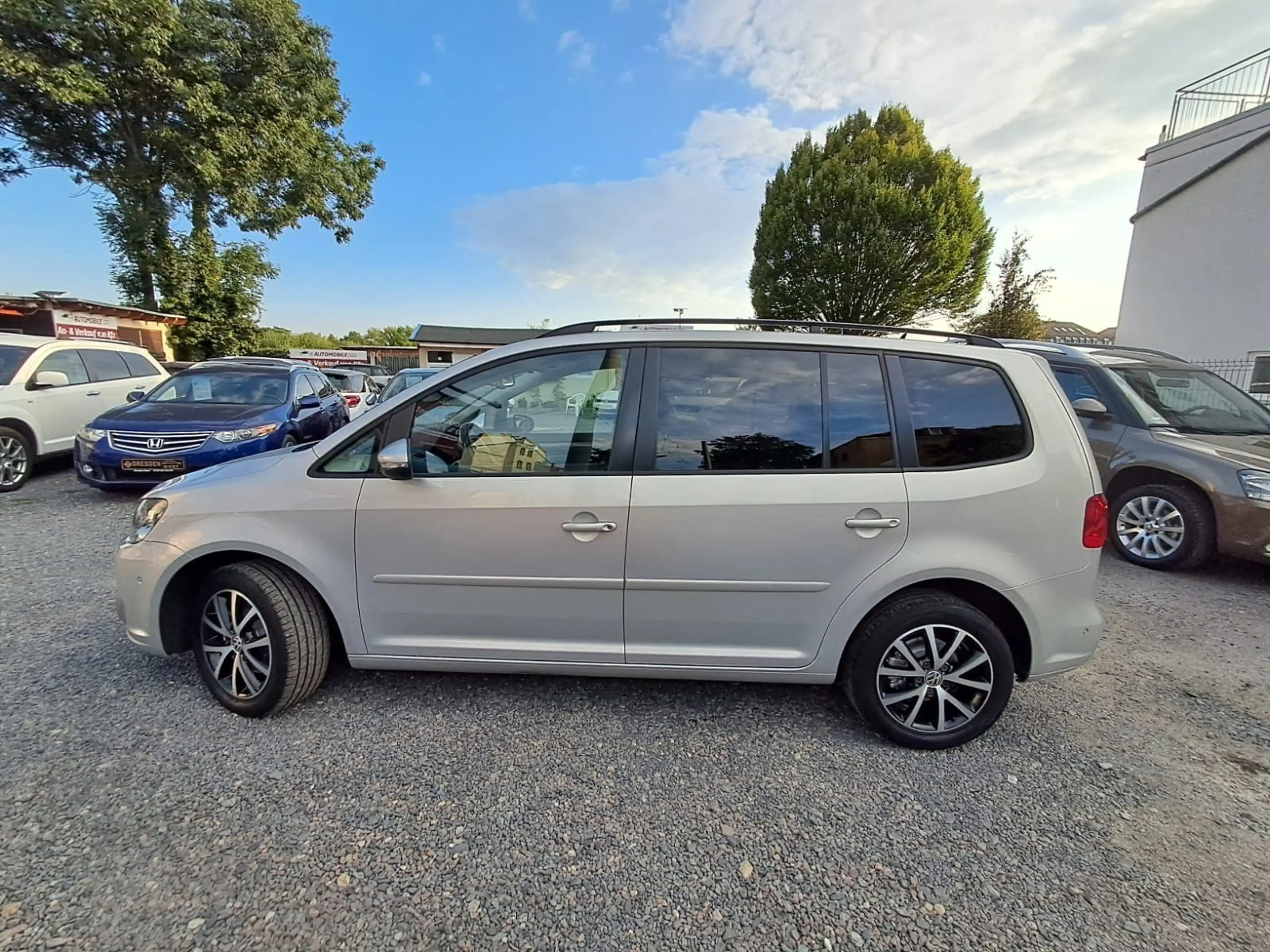 Volkswagen Touran Comfortline — photo 8
