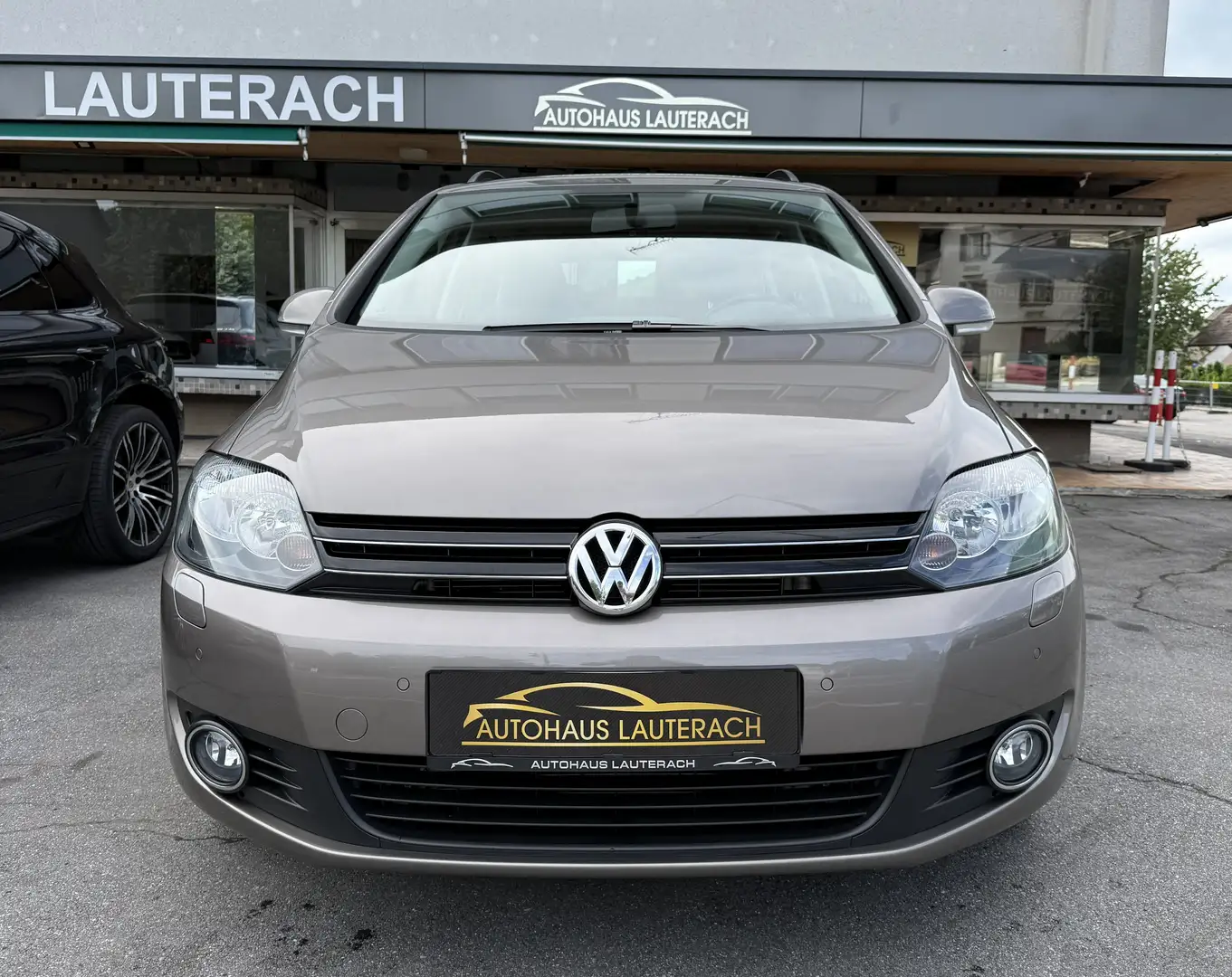 Volkswagen Golf Plus 1,2 TSI DSG *13.100KM *1.BESITZ *TOP ZUSTAND Braun - 2