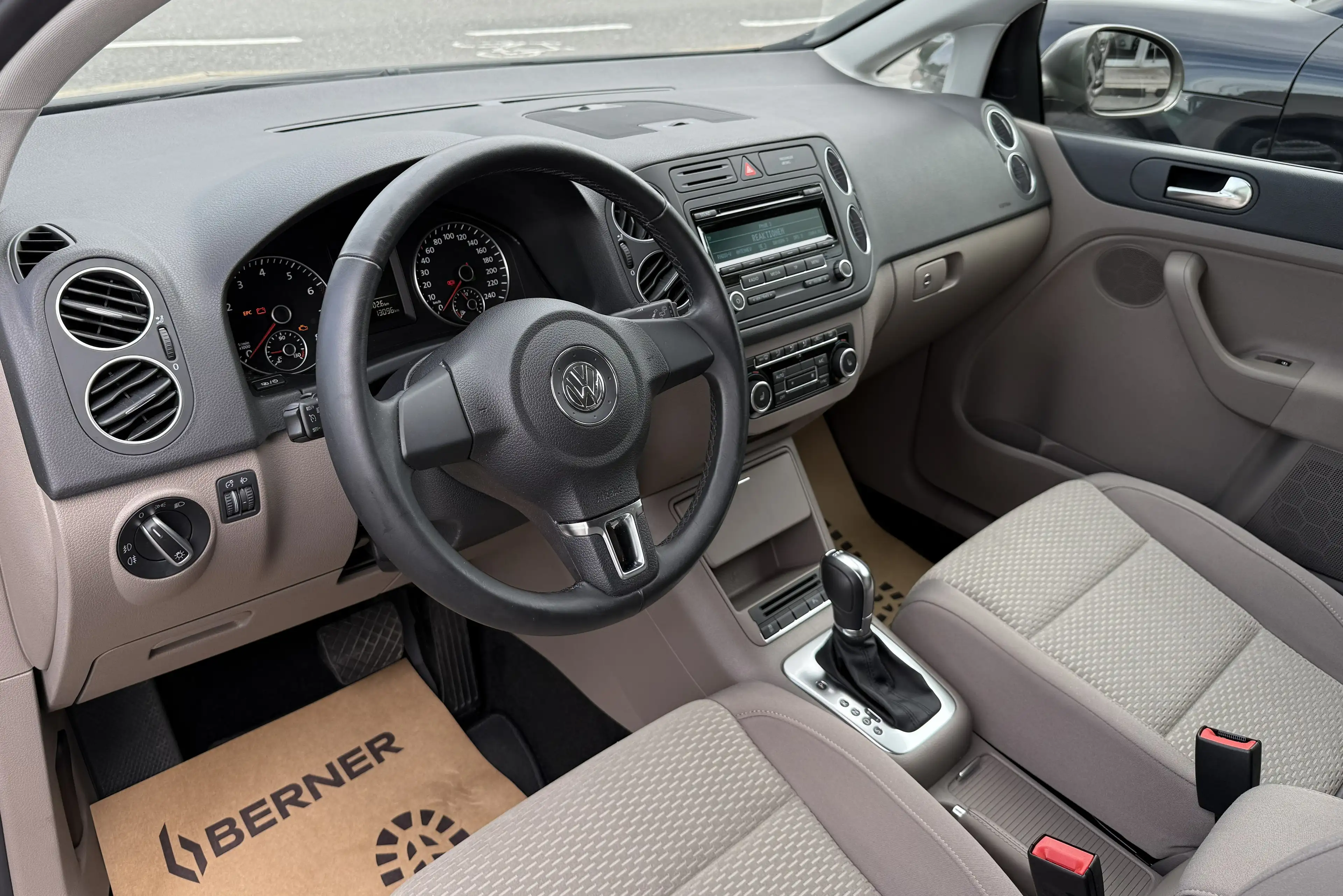 Volkswagen Golf Plus 1,2 TSI DSG *13.100KM *1.BESITZ *TOP ZUSTAND — photo 15