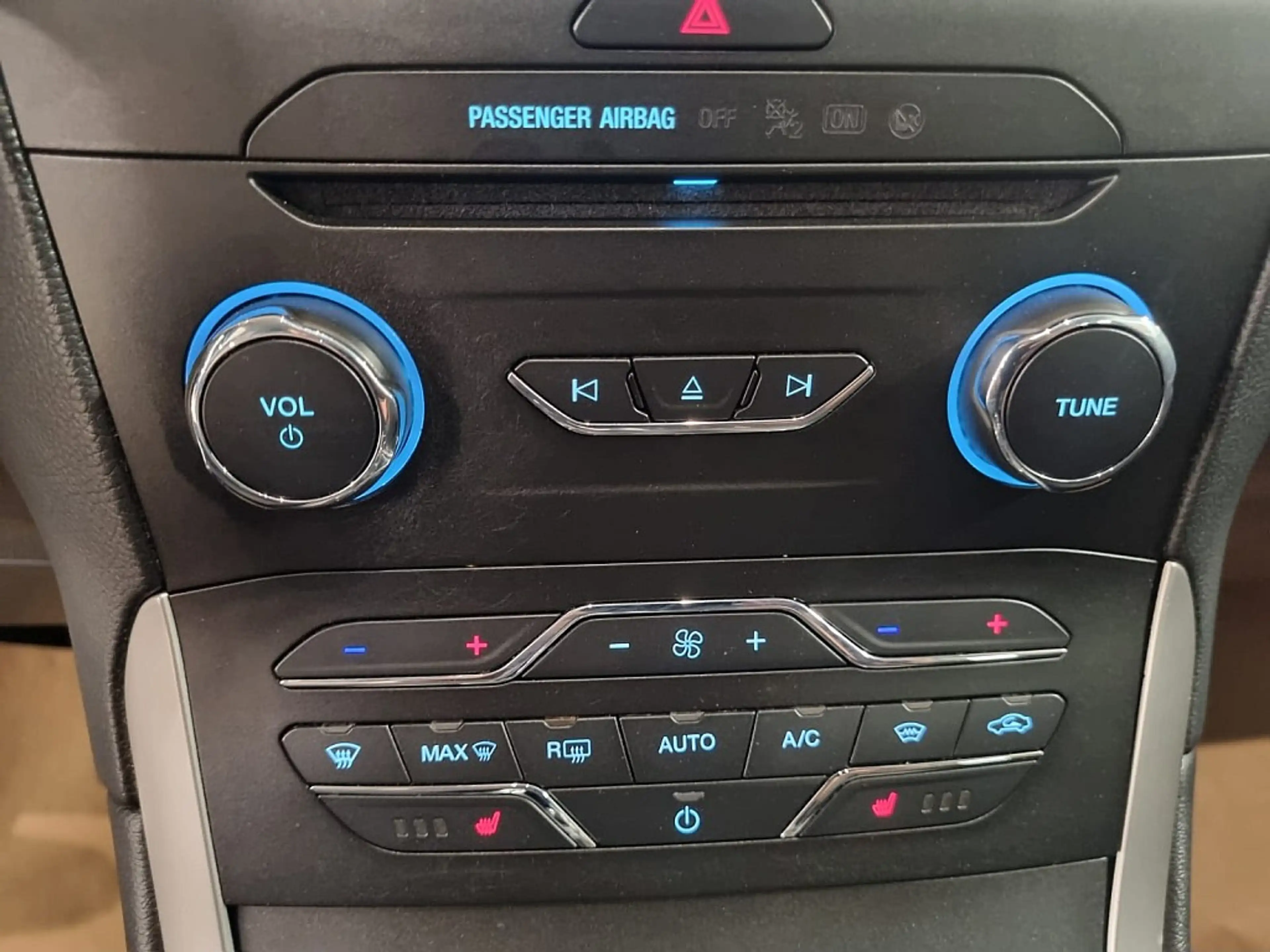 Ford Galaxy 2,0 EcoBlue SCR Trend NAVI KAMERA *FIANNZIERUNG... — photo 10