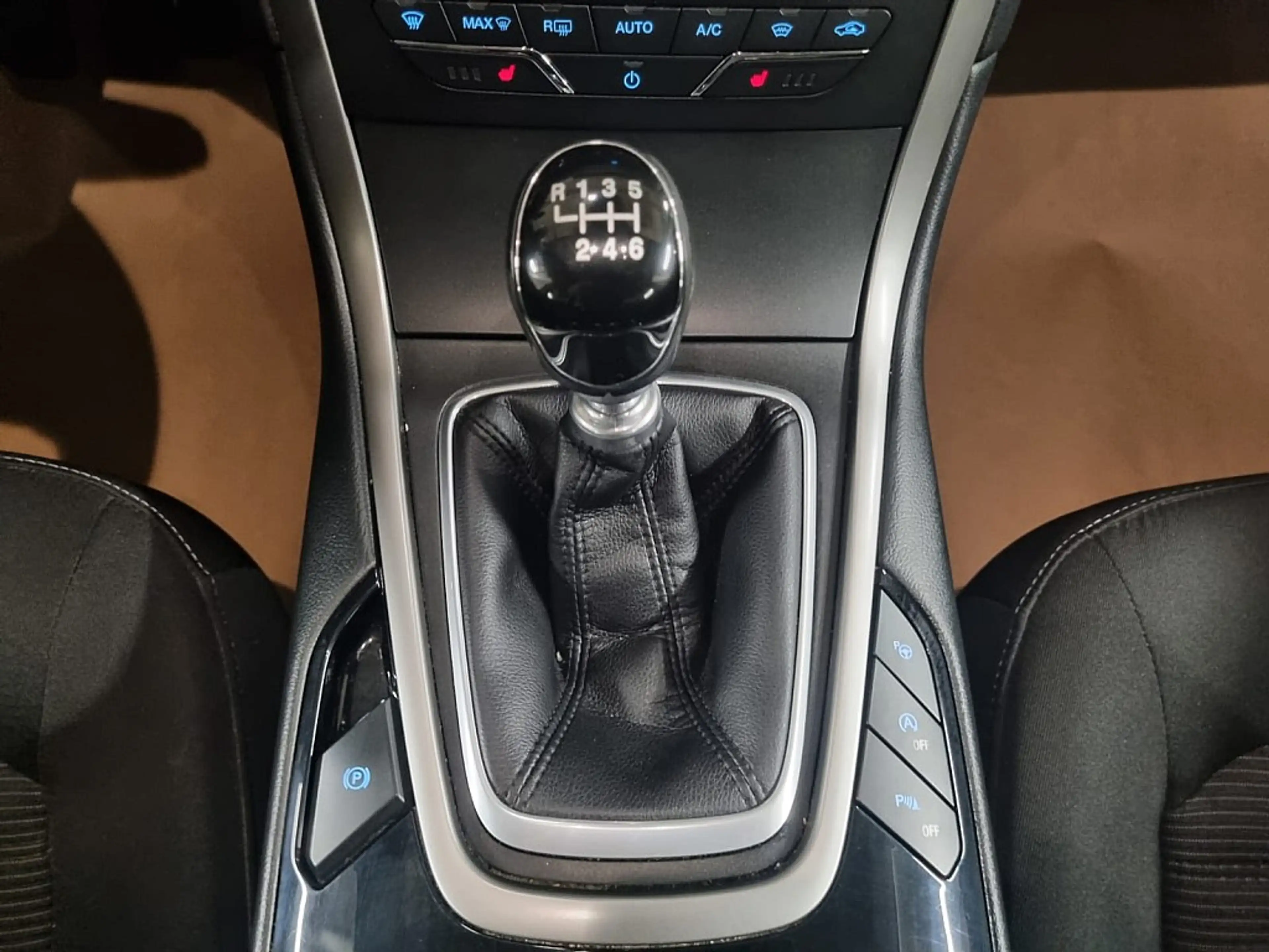 Ford Galaxy 2,0 EcoBlue SCR Trend NAVI KAMERA *FIANNZIERUNG... — photo 11