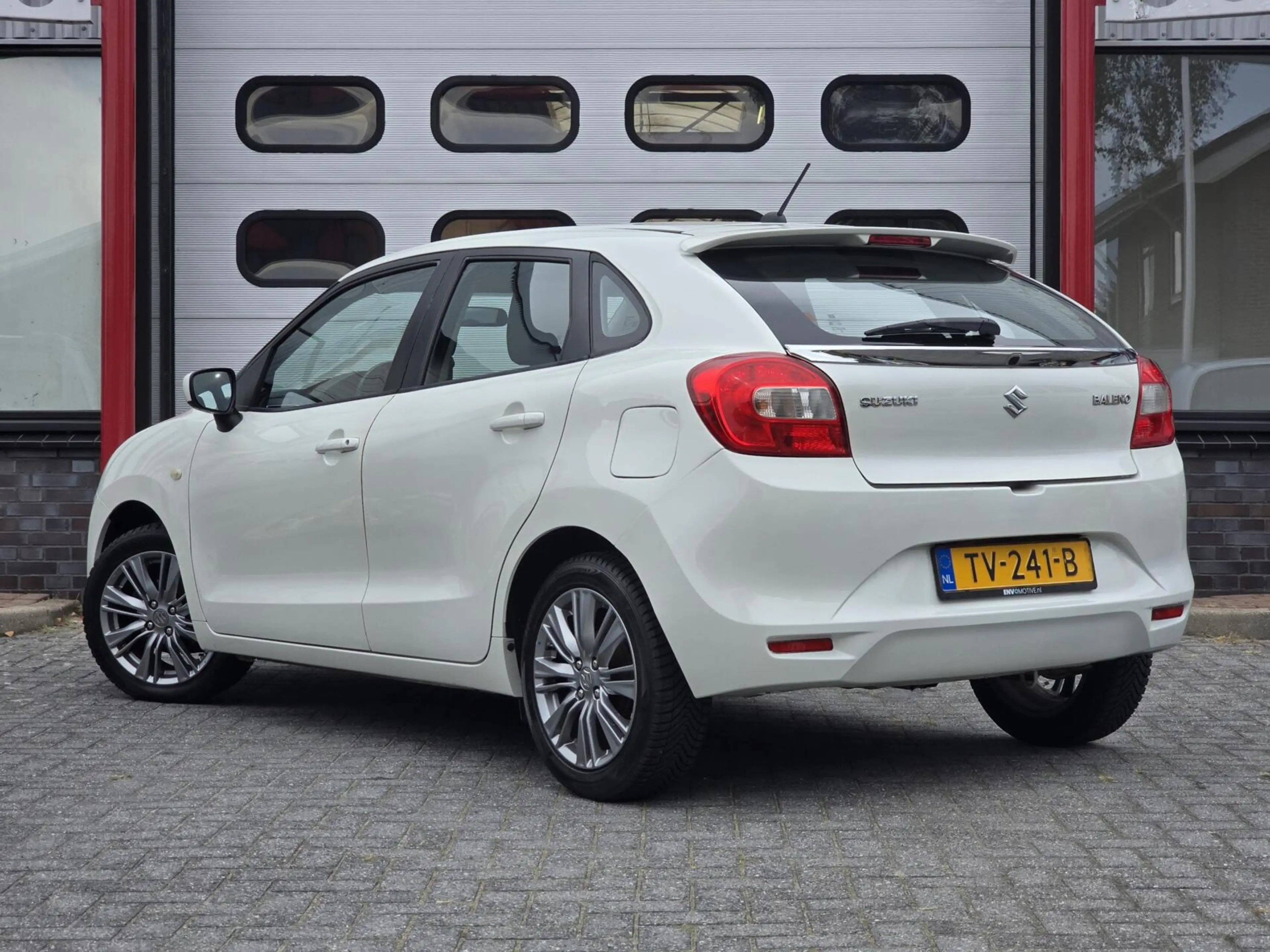 Suzuki Baleno 1.2 Exclusive Automaat Xenon/Stoelverw./Airco — photo 2