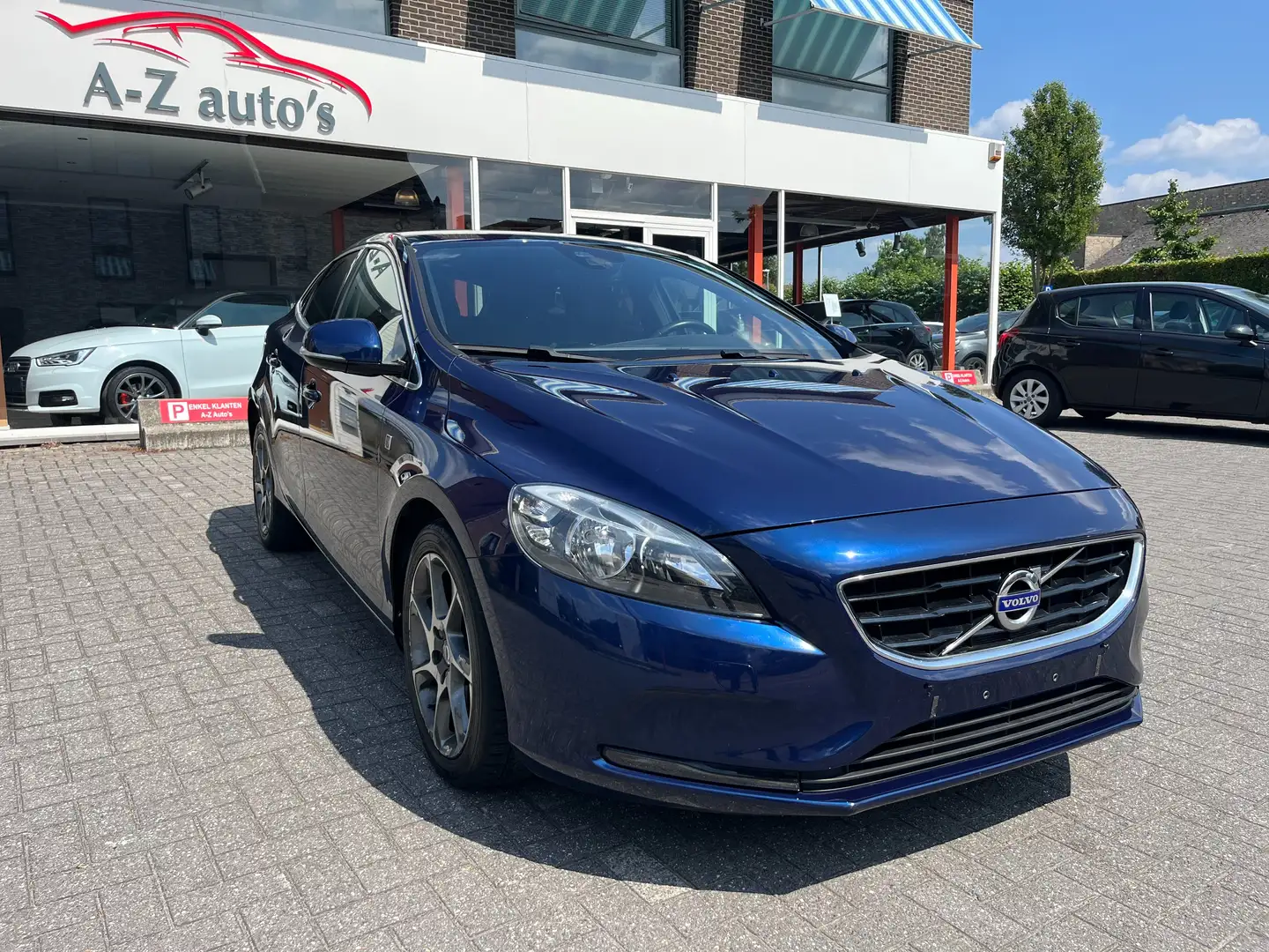 Volvo V40 2.0 D2 Ocean Race Geartronic Bleu - 1