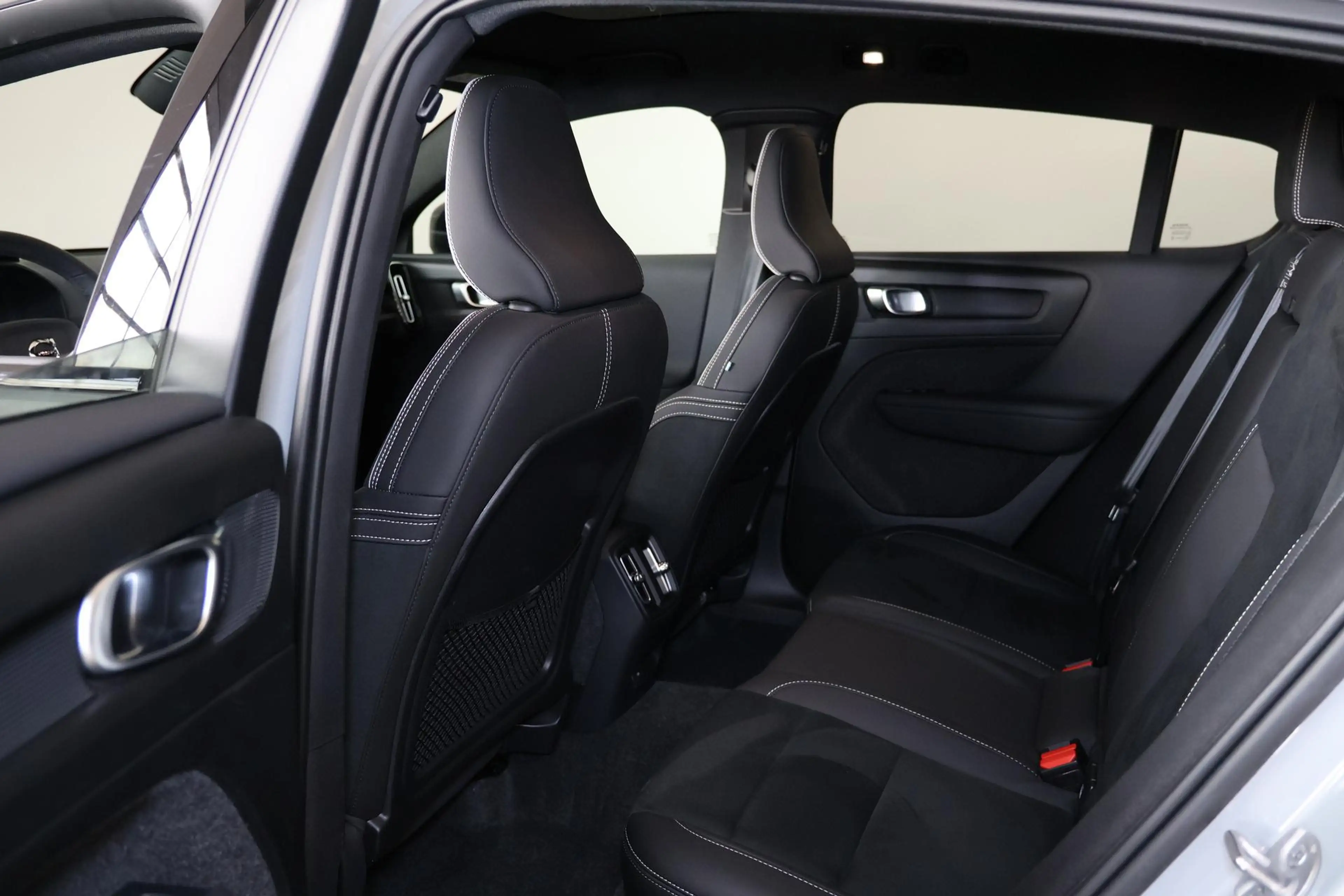 Volvo C40 Extended Range Plus 82 kWh - Panoramadak - Intelli — photo 13