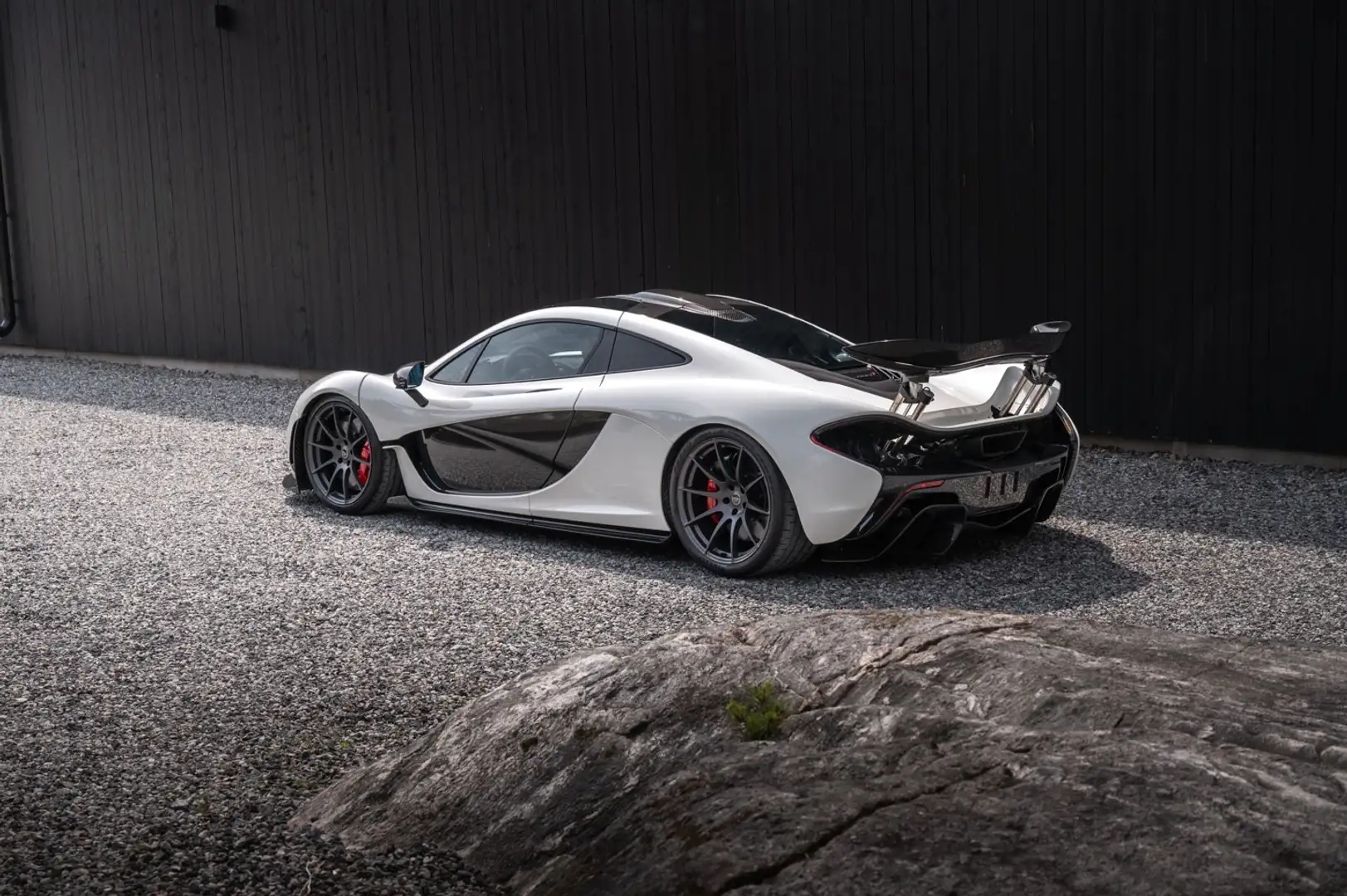 McLaren P1 hybrid 2nd Gen 1/375 - 2