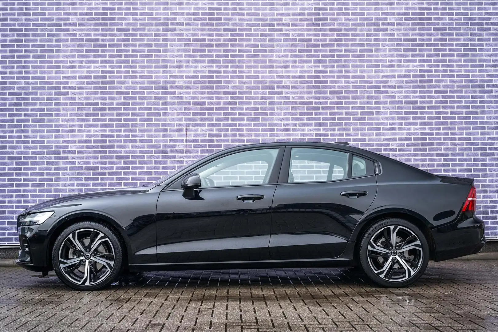 Volvo S60 B4 Ultimate Dark | Google | Schuif-/Kanteldak | He Zwart - 2