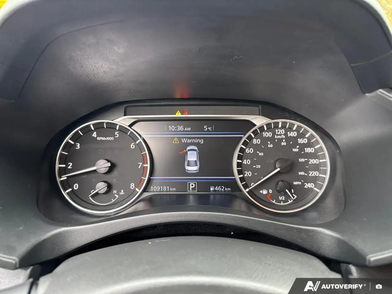 Nissan Altima снимка Nissan Altima