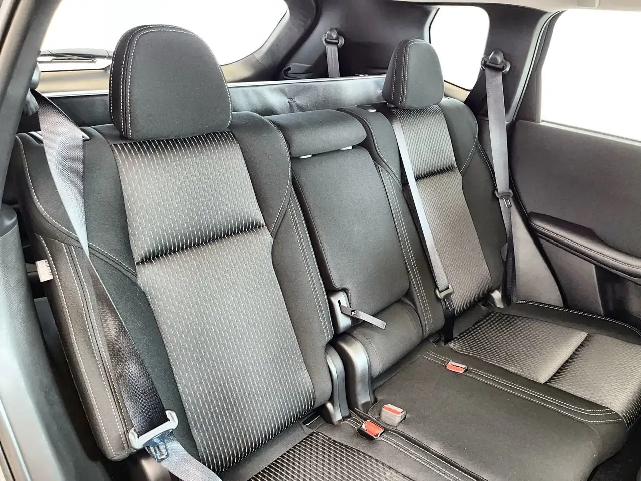 Mitsubishi Outlander снимка Mitsubishi Outlander