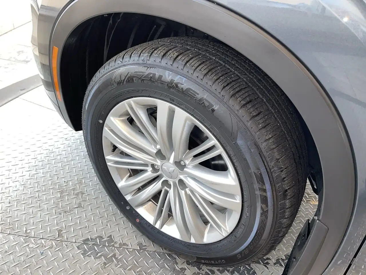 Mitsubishi Outlander снимка Mitsubishi Outlander