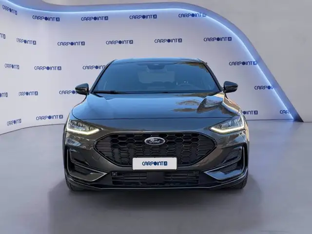 Ford Focus view 8